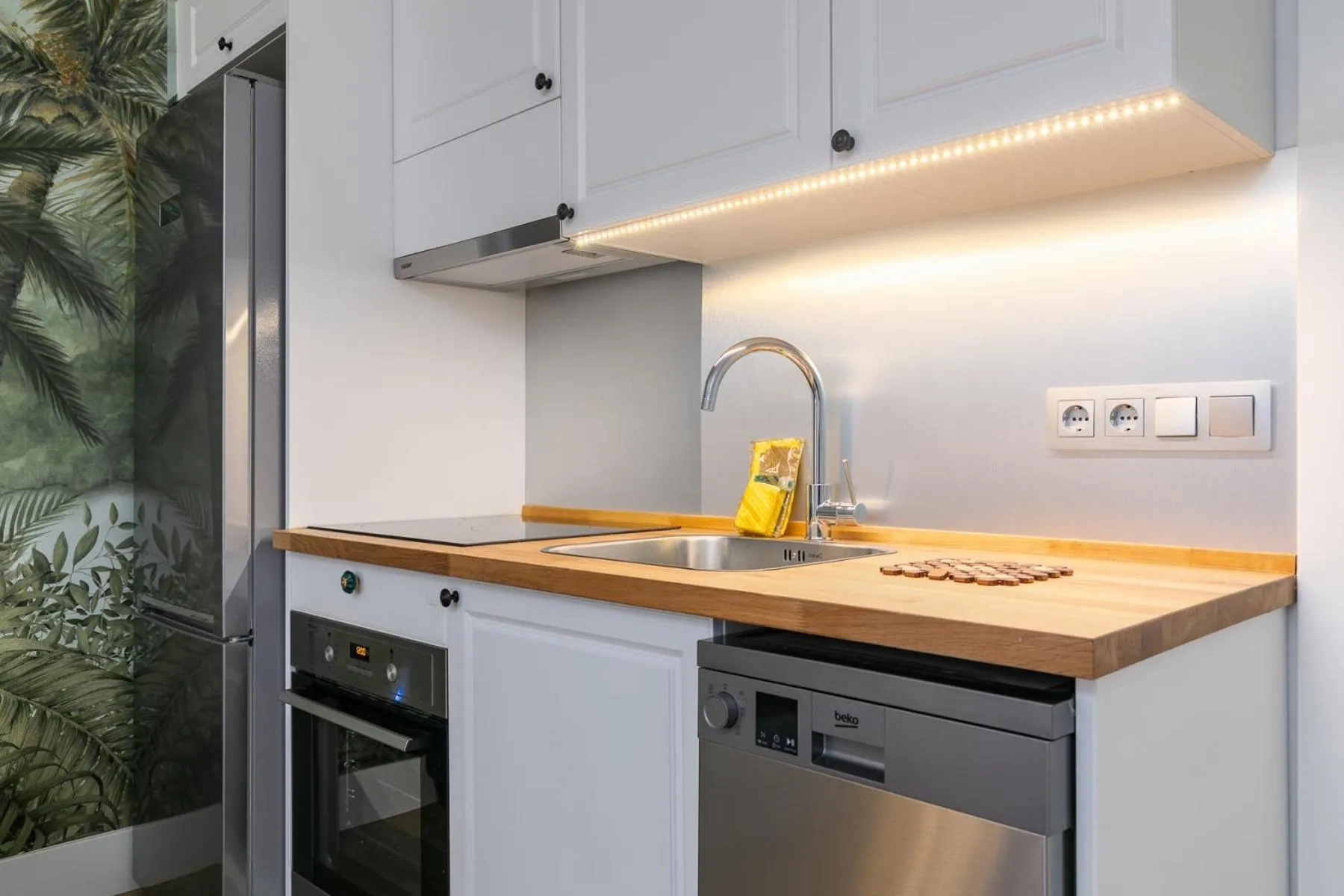 Kitchen or kitchenette in H-A Aparthotel Hotel Quo