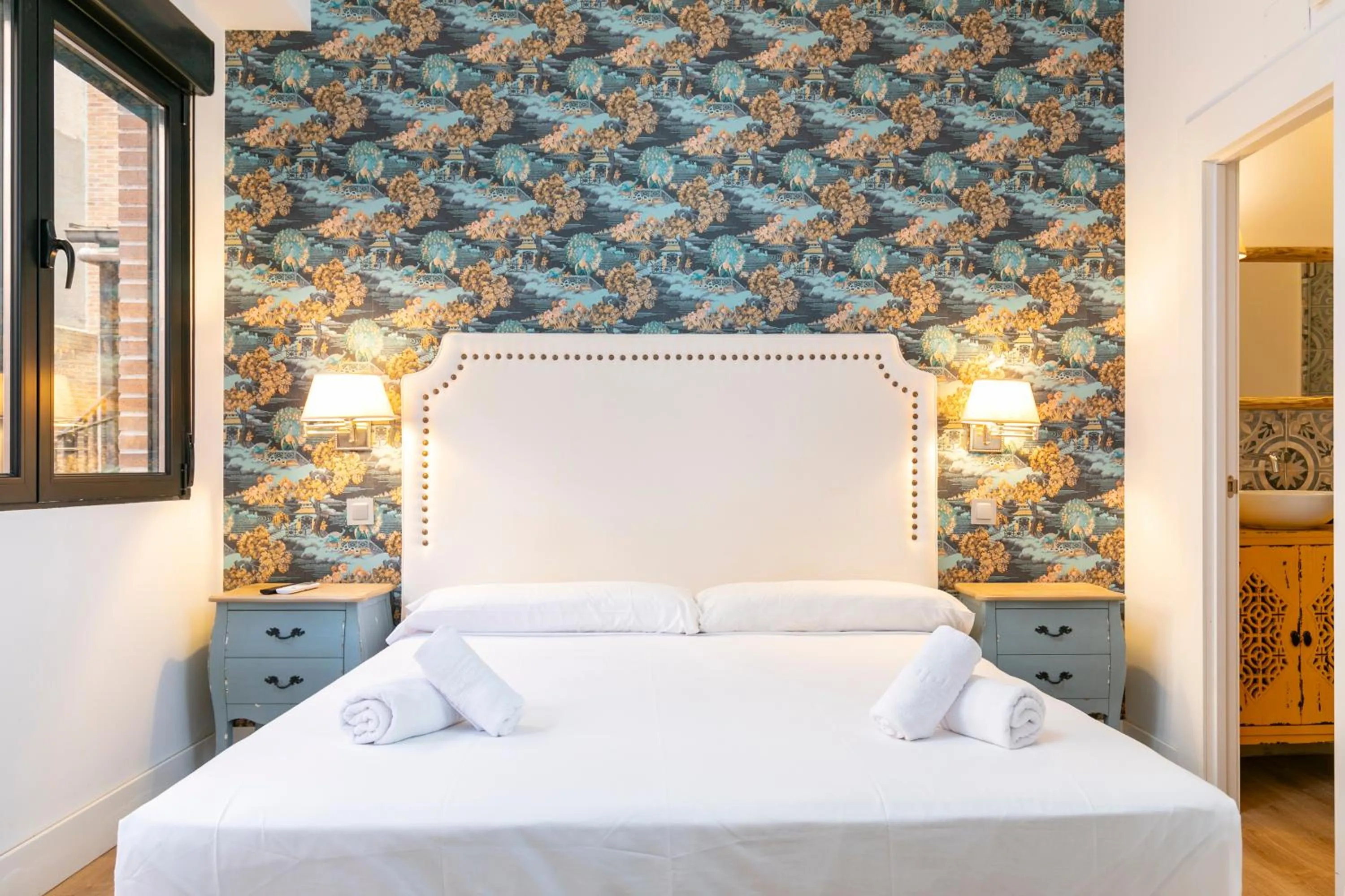 Bed in H-A Aparthotel Hotel Quo