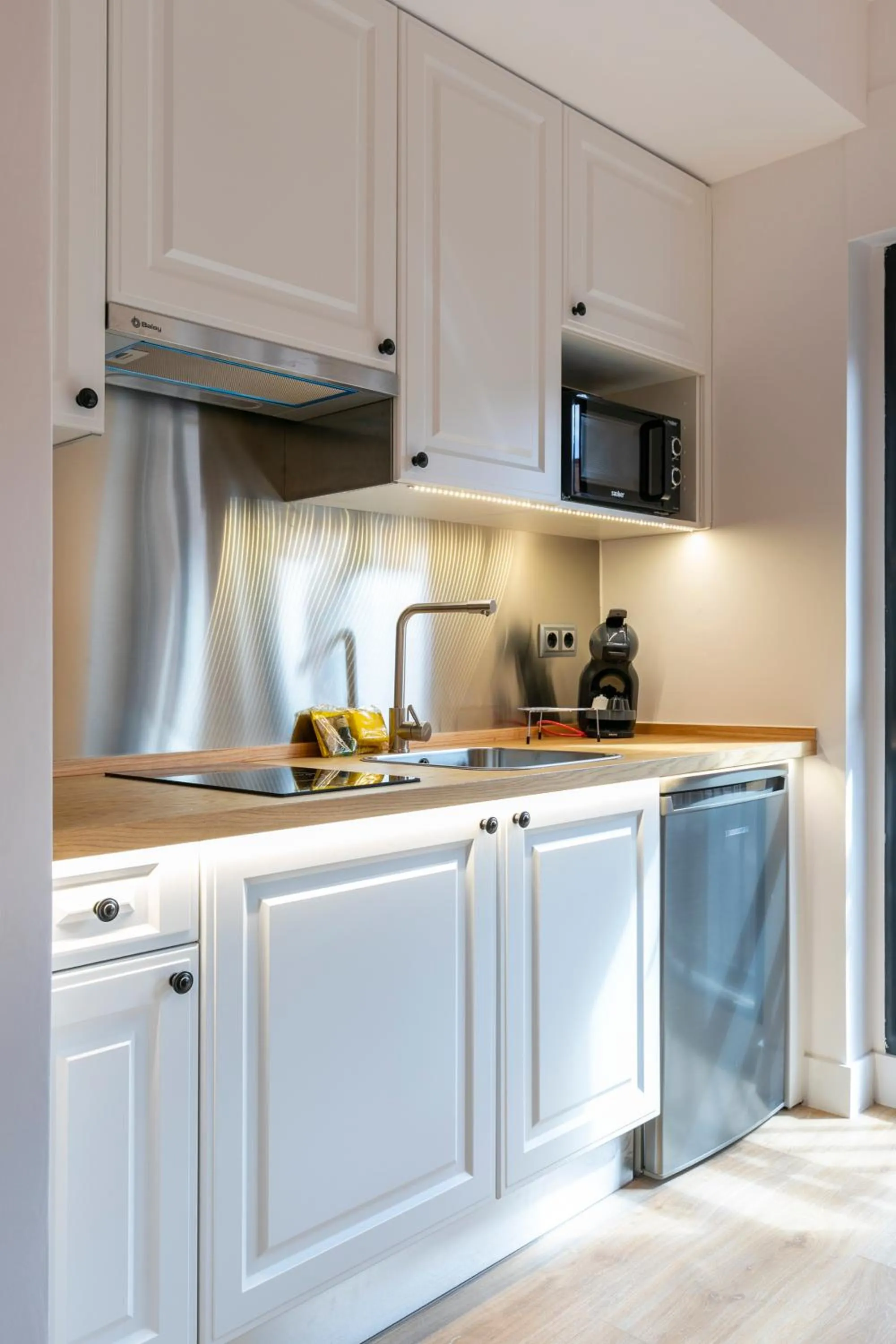 Kitchen or kitchenette in H-A Aparthotel Hotel Quo