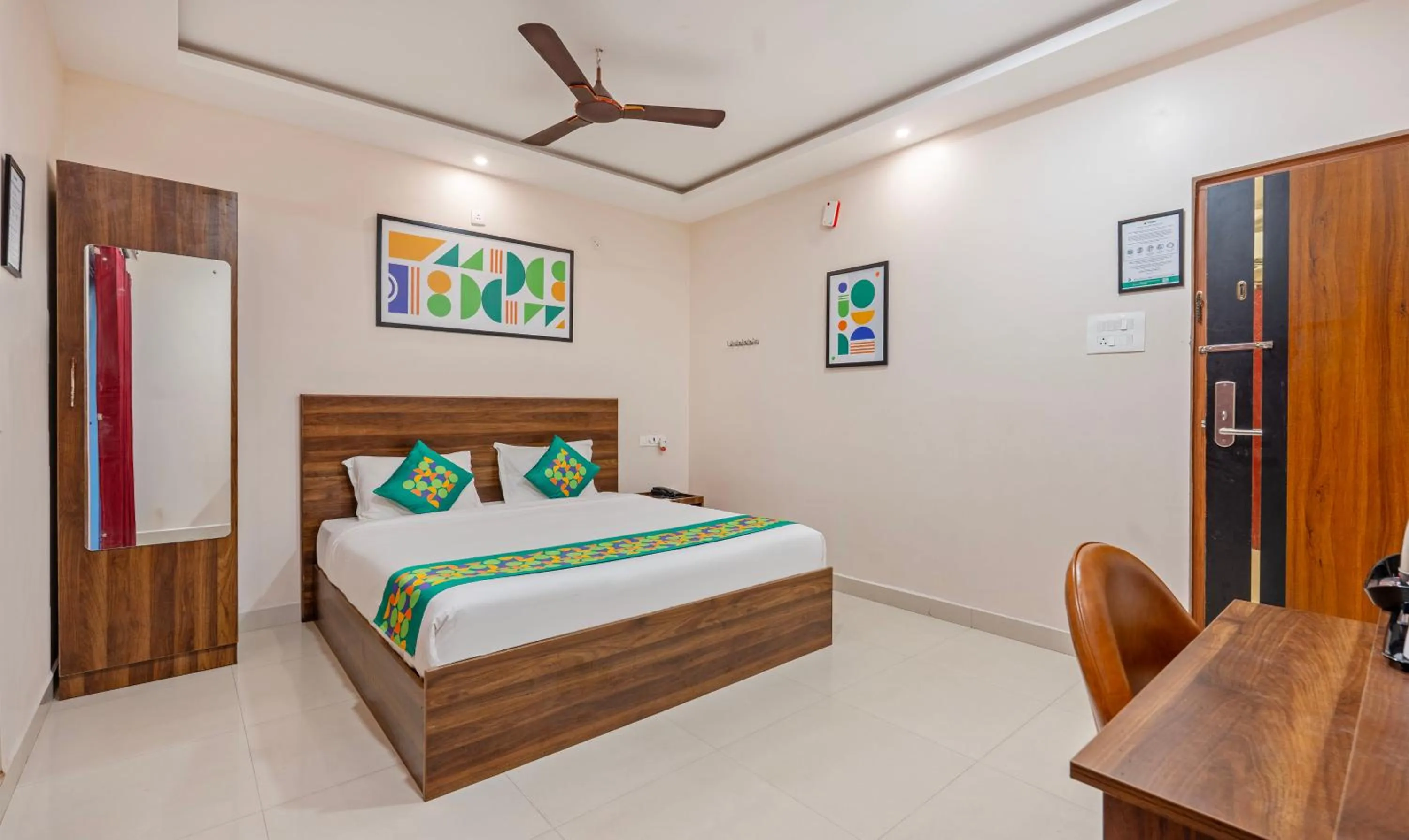 Bedroom, Bed in Treebo Elite Inn