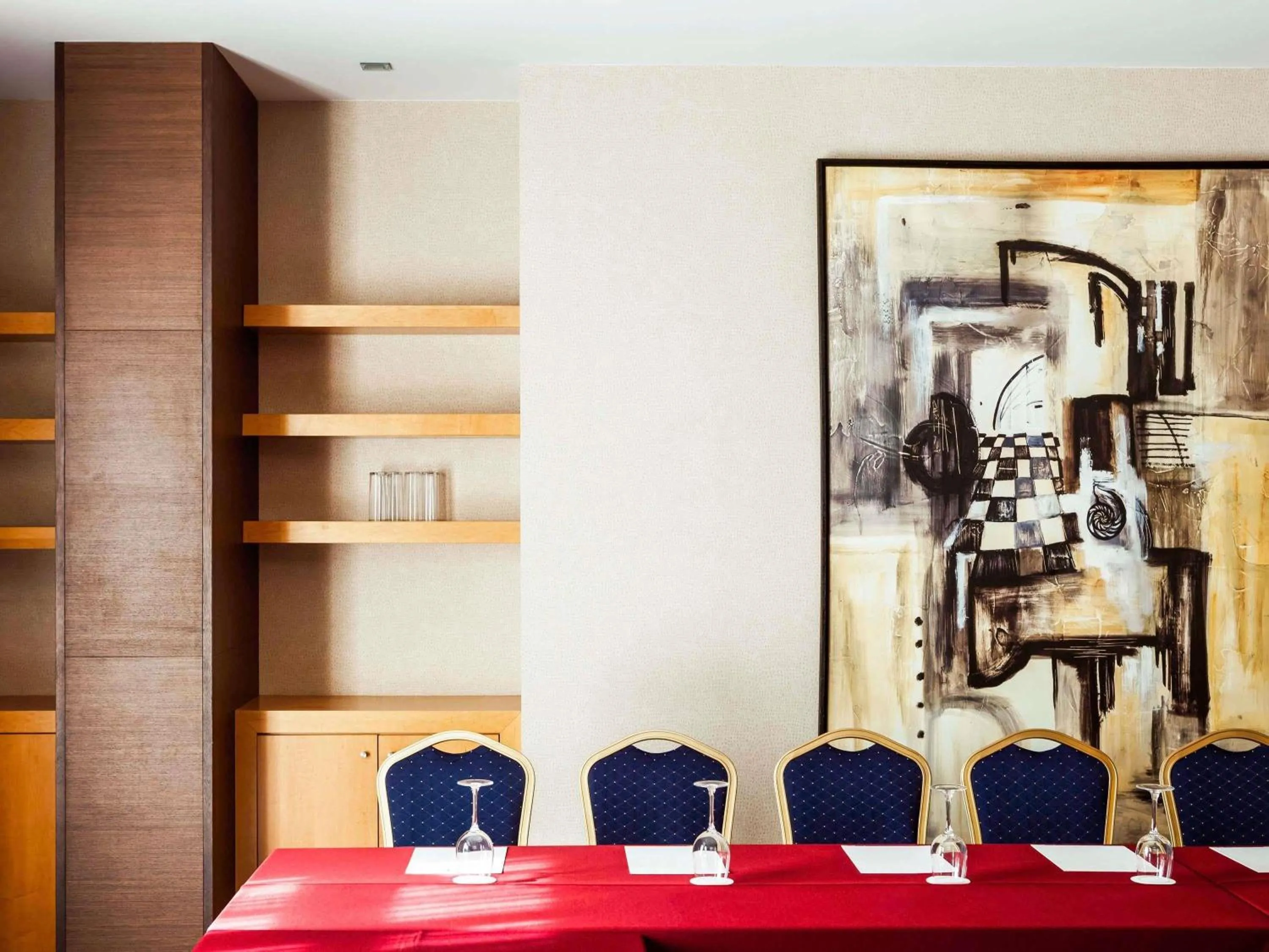 Meeting/conference room in Ibis Styles A Coruna