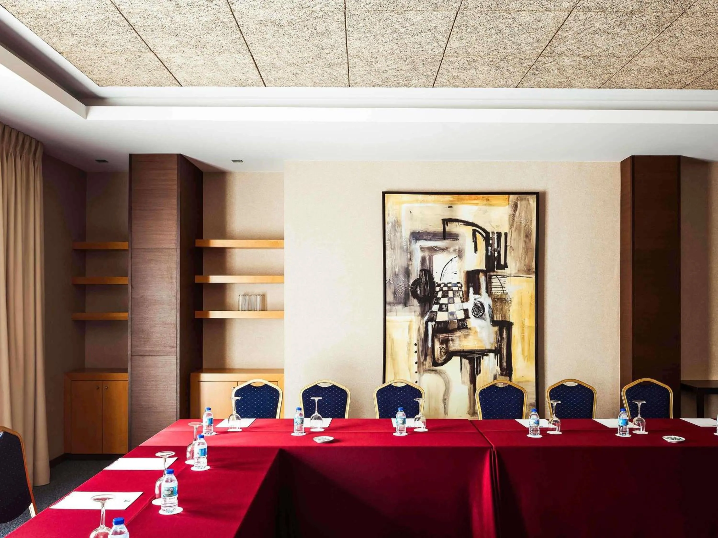Meeting/conference room in Ibis Styles A Coruna