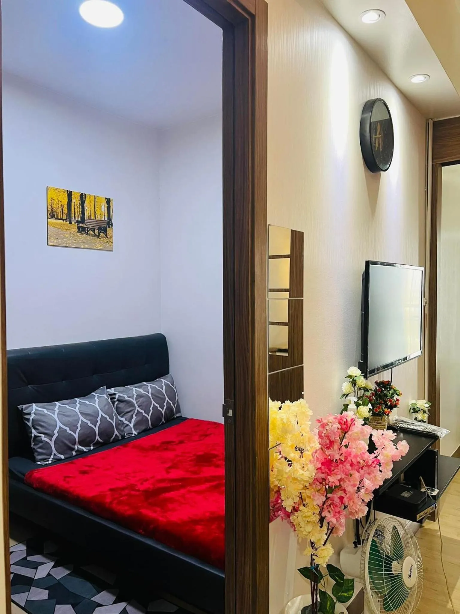 OneTiago Staycation - Spring Residences Paranaque