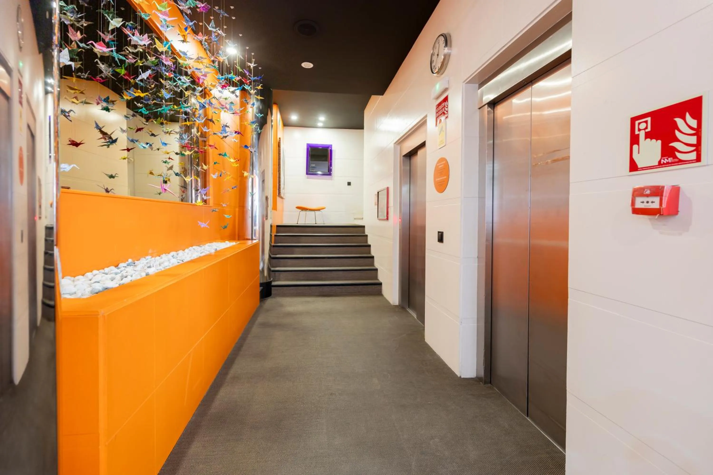 elevator in Apartamentos G3 Galeon