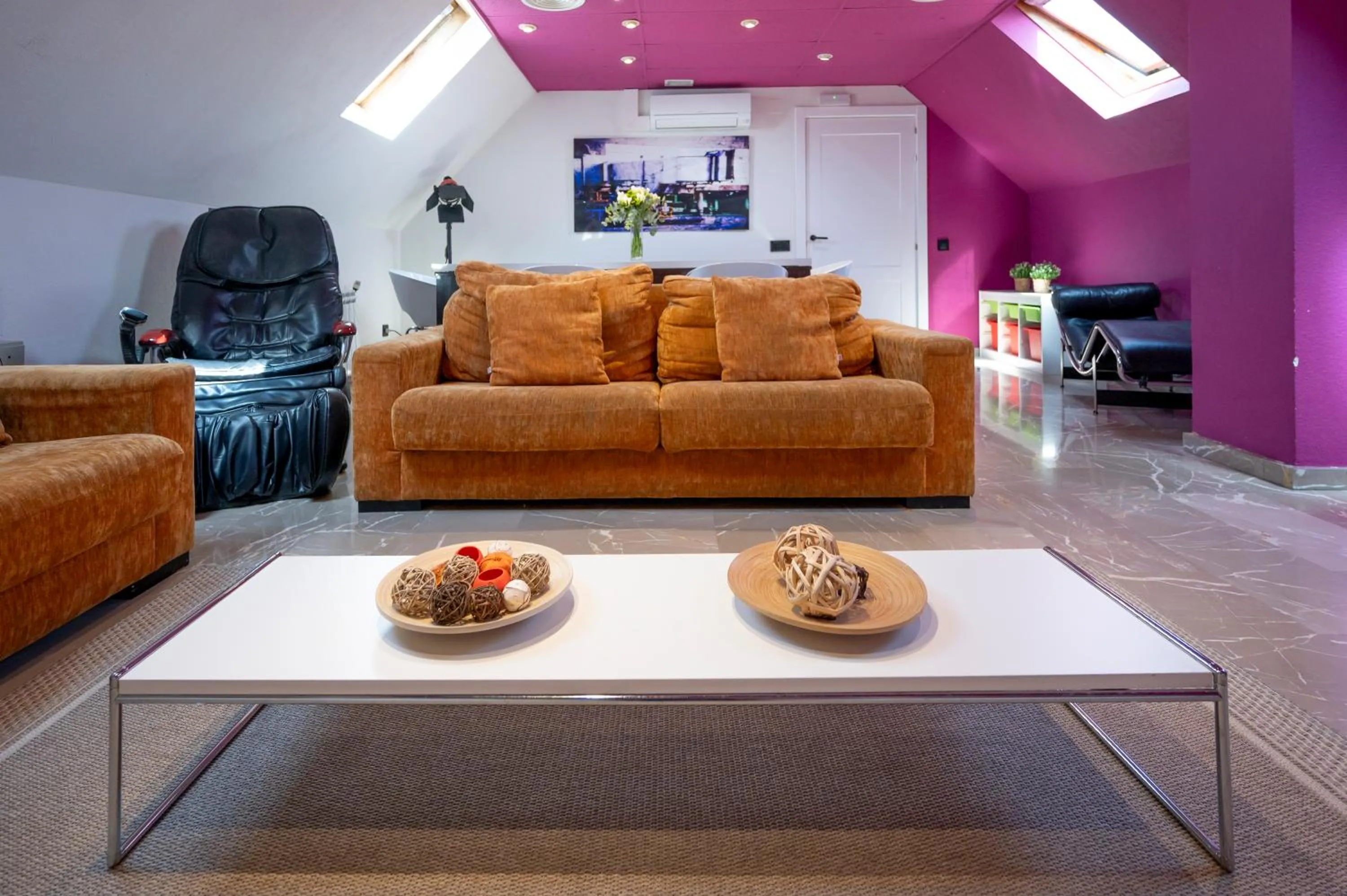 TV and multimedia in Apartamentos G3 Galeon