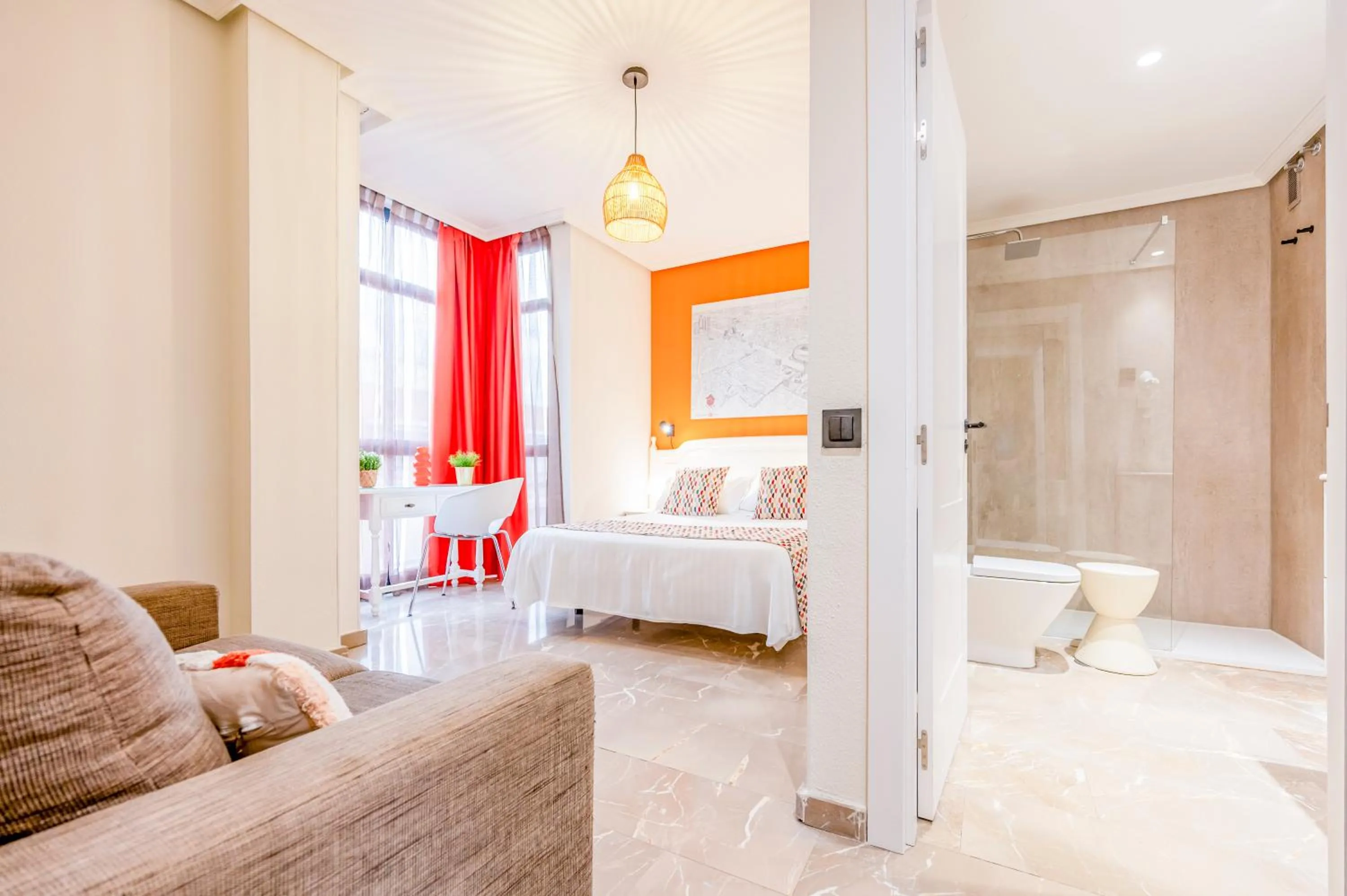 Shower, Bed in Apartamentos G3 Galeon