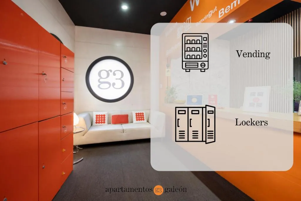 Text overlay, Bed in Apartamentos G3 Galeon