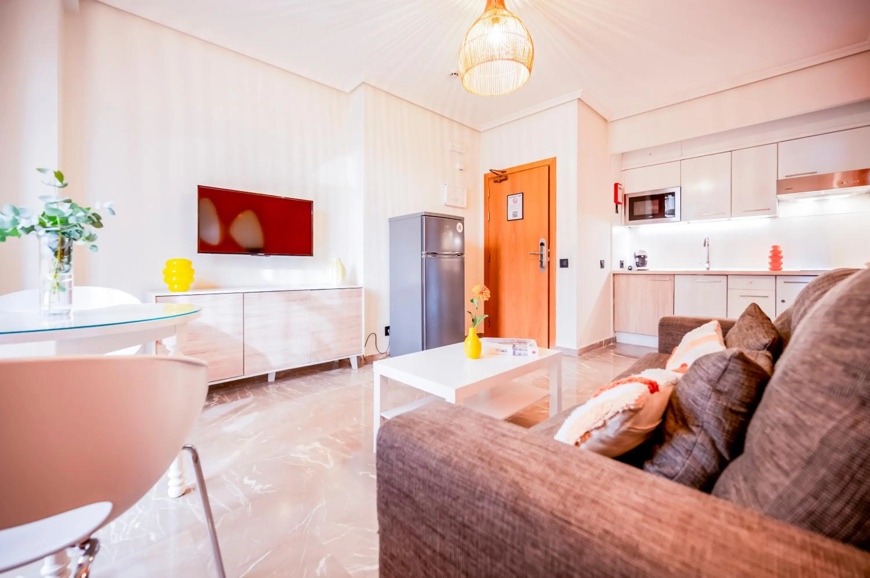 TV and multimedia, Bed in Apartamentos G3 Galeon