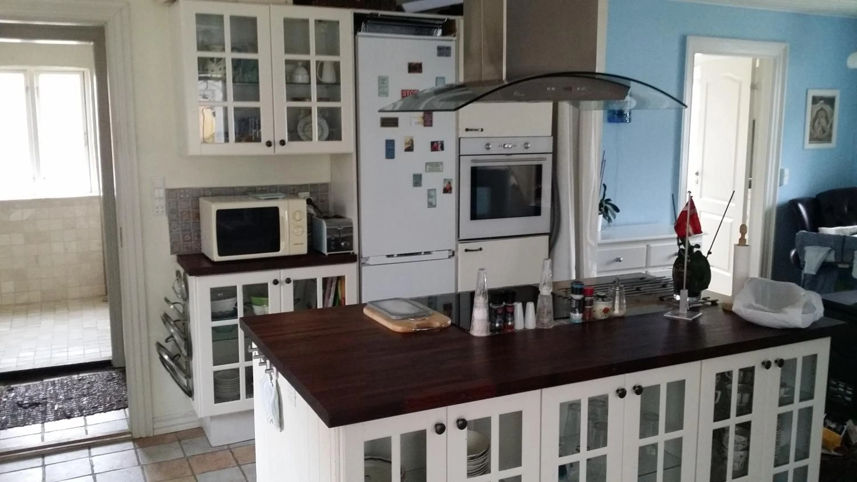 Communal kitchen in Belvedere B&B