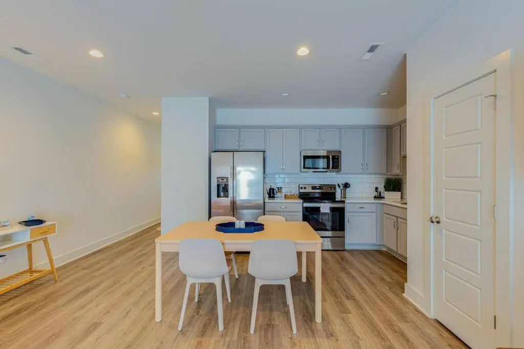 Kitchen or kitchenette in #BestStayEverNashville