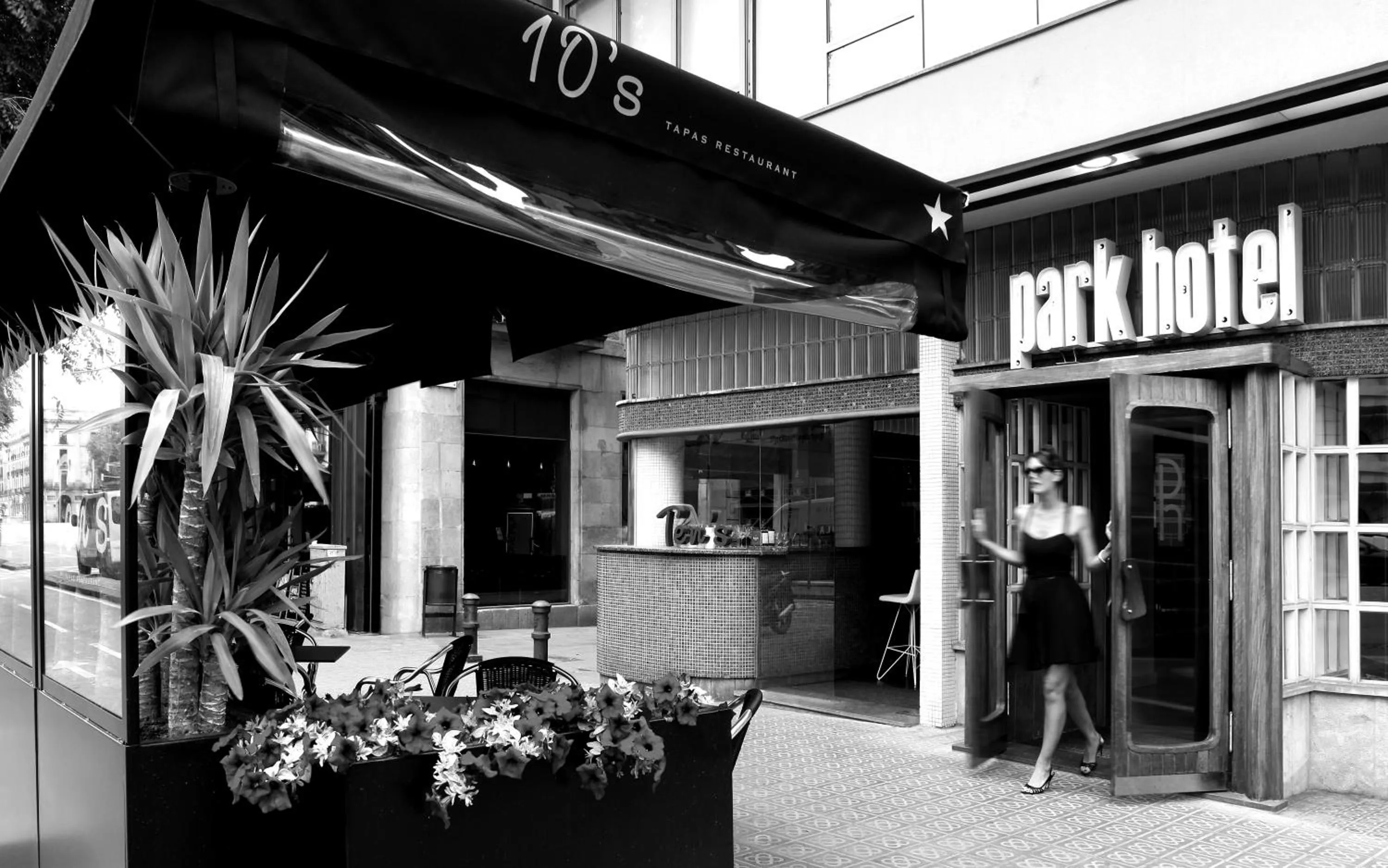 Facade/entrance in Park Hotel