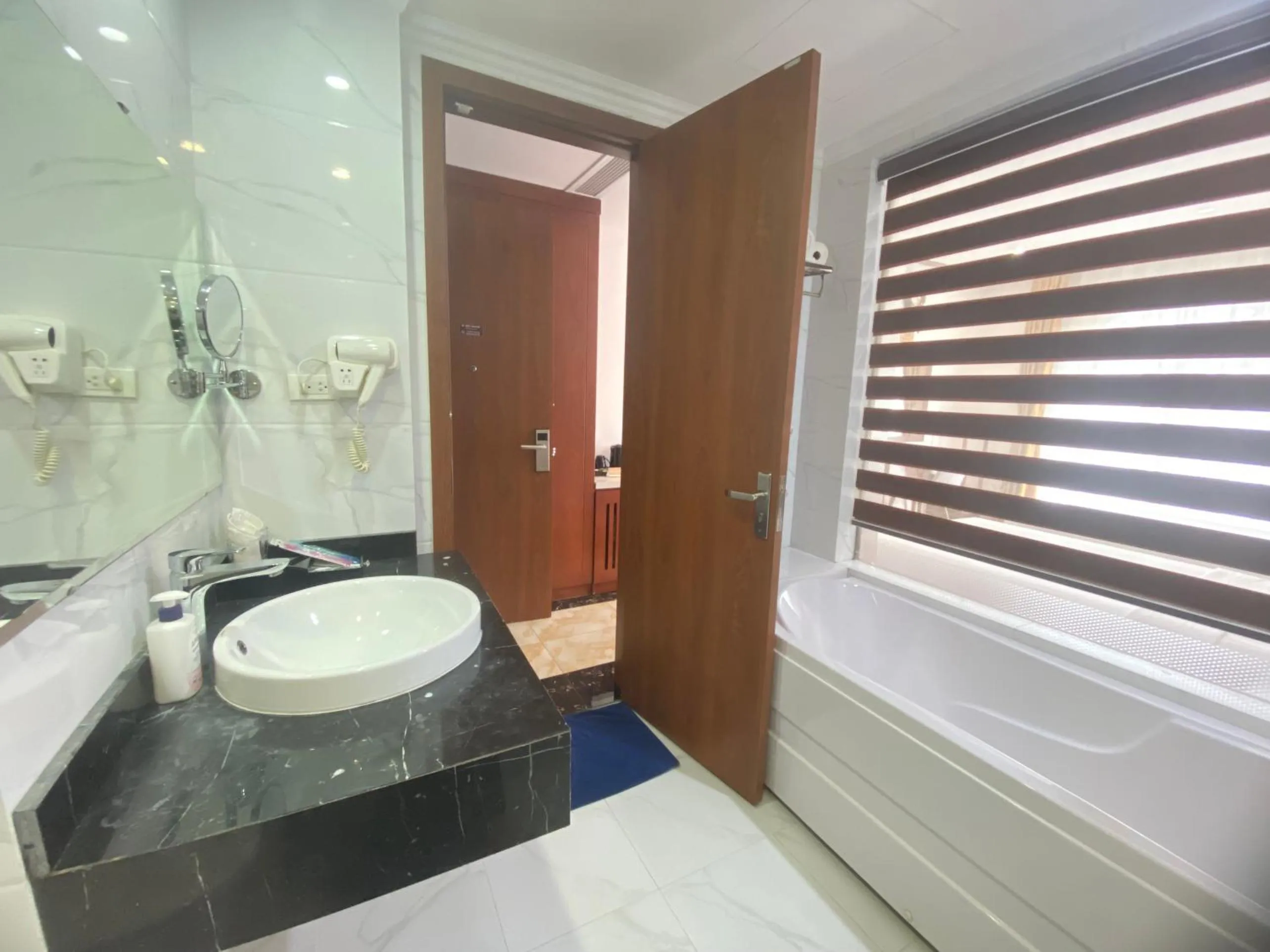 A25 Hotel - Bãi Cháy Hạ Long