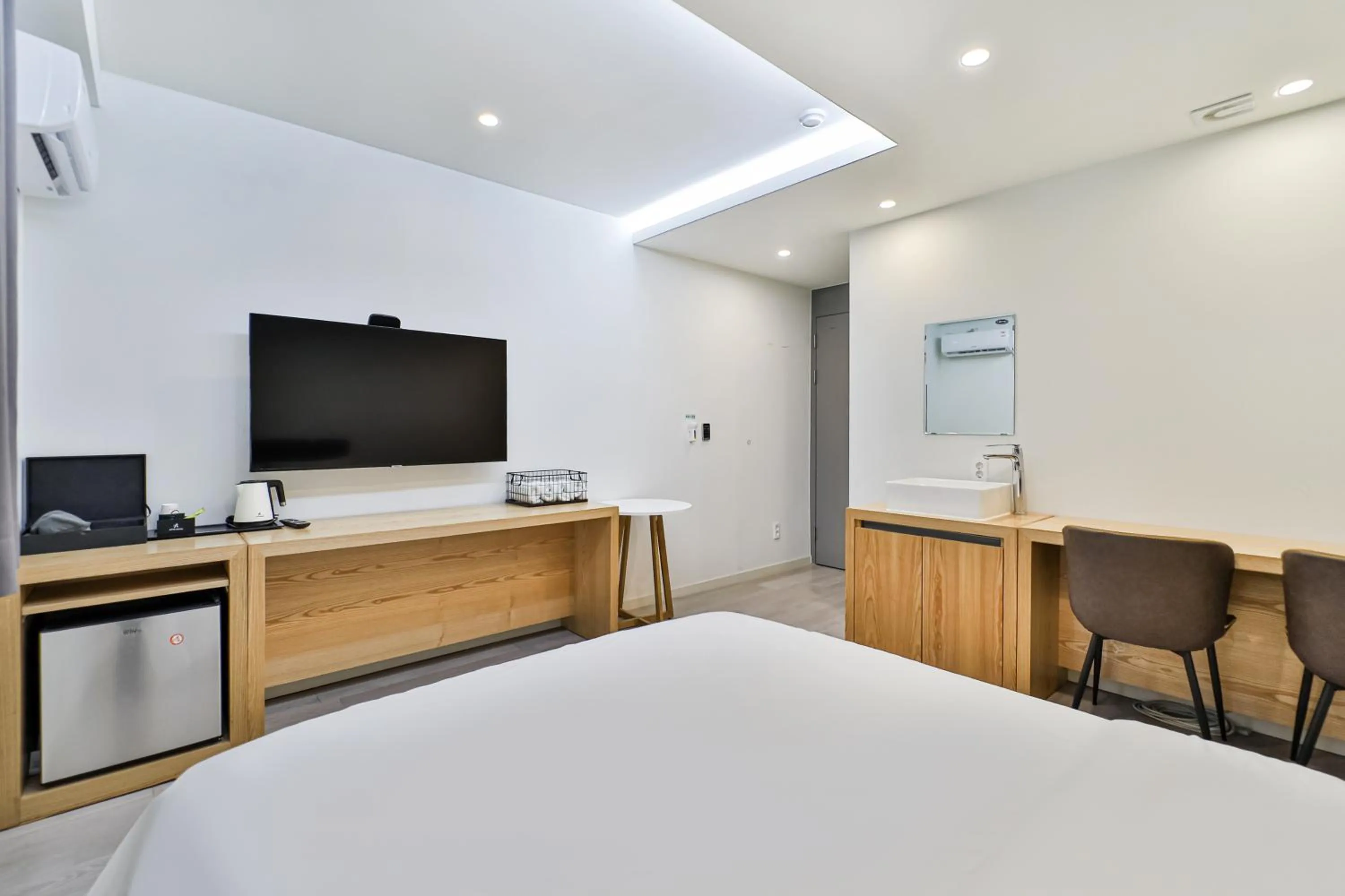 Sloth Hotel Busan Seomyeon