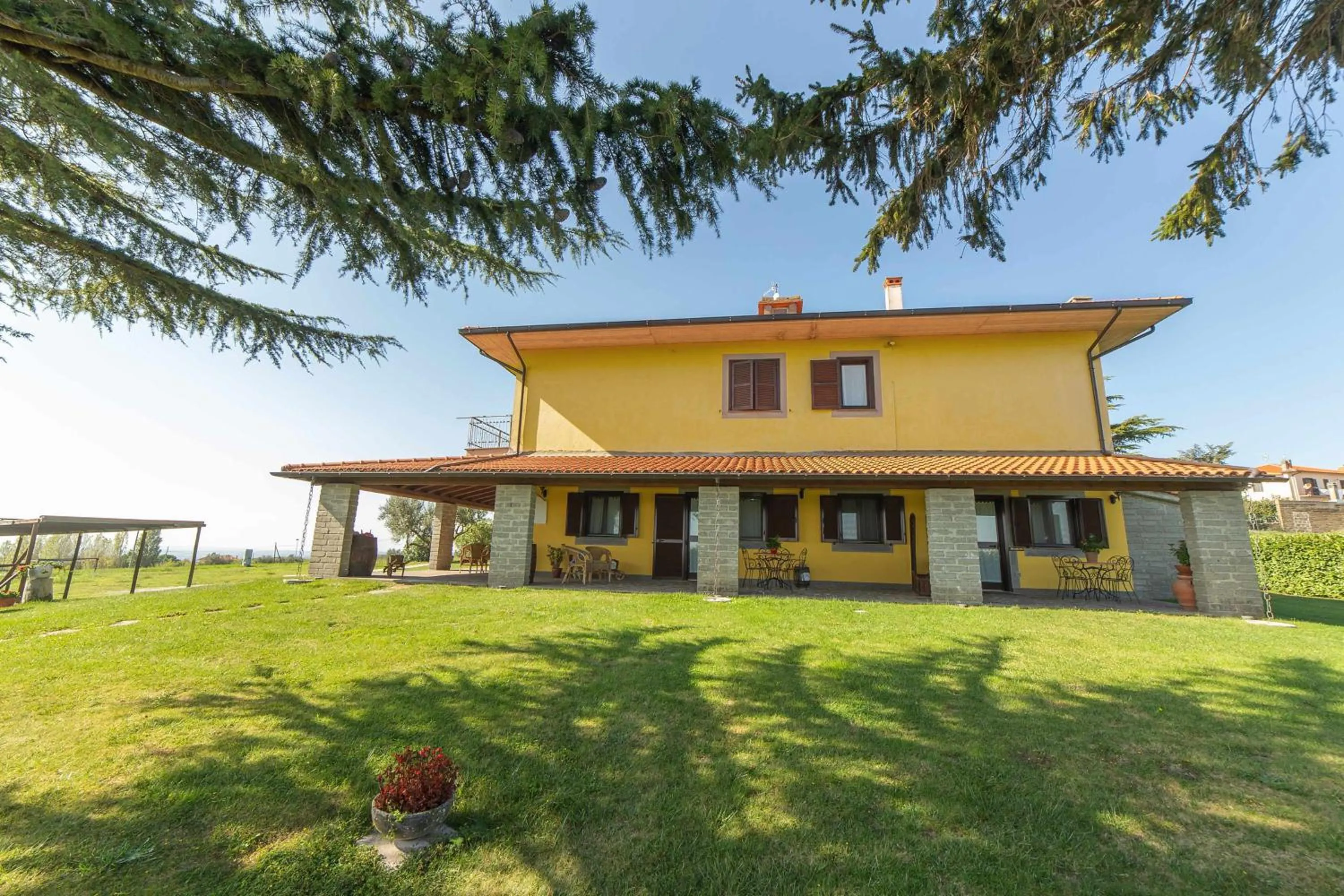 Property building in Agriturismo Bella Cima
