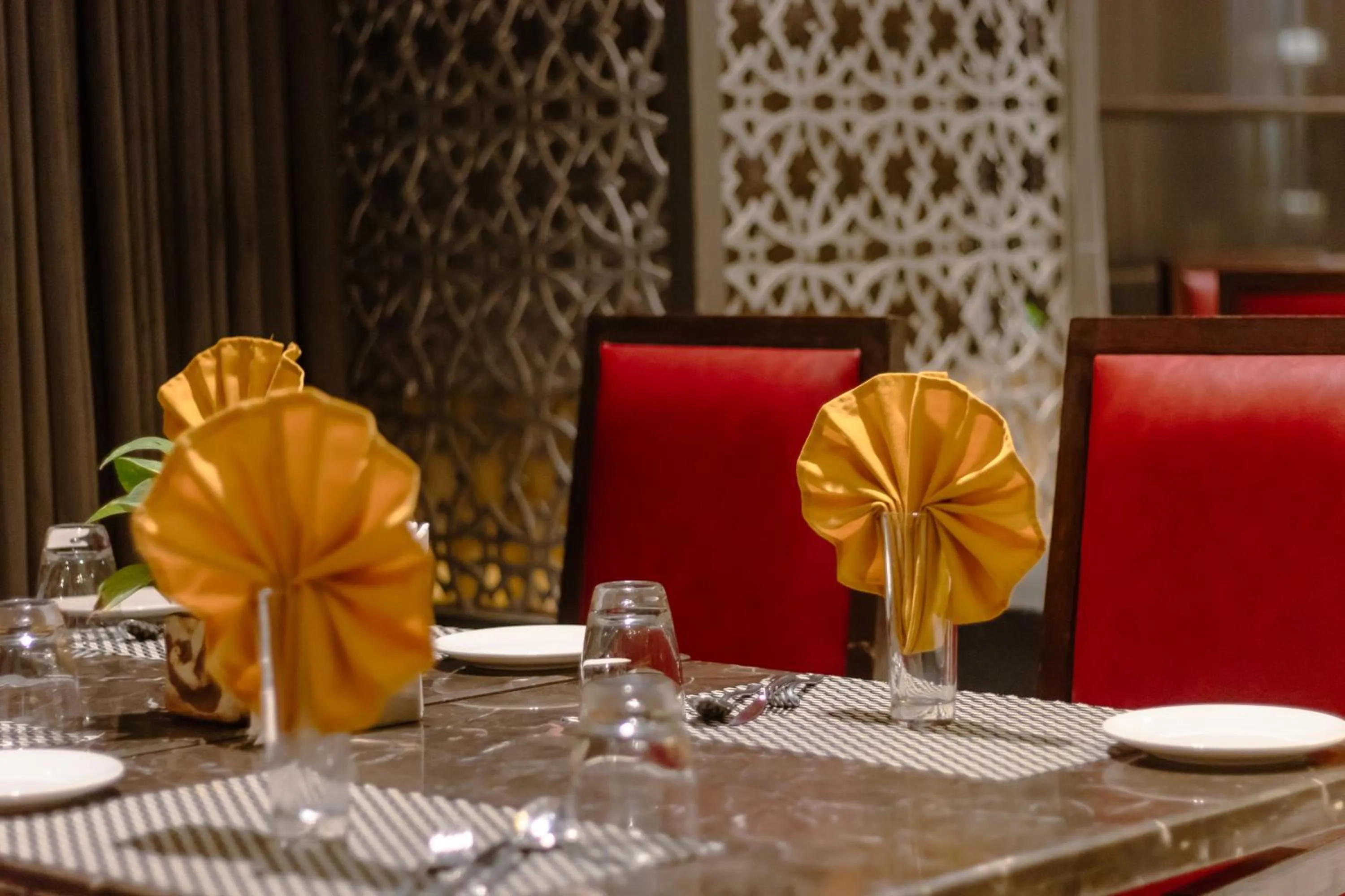 Restaurant/places to eat in Udman Hotel Chhattarpur