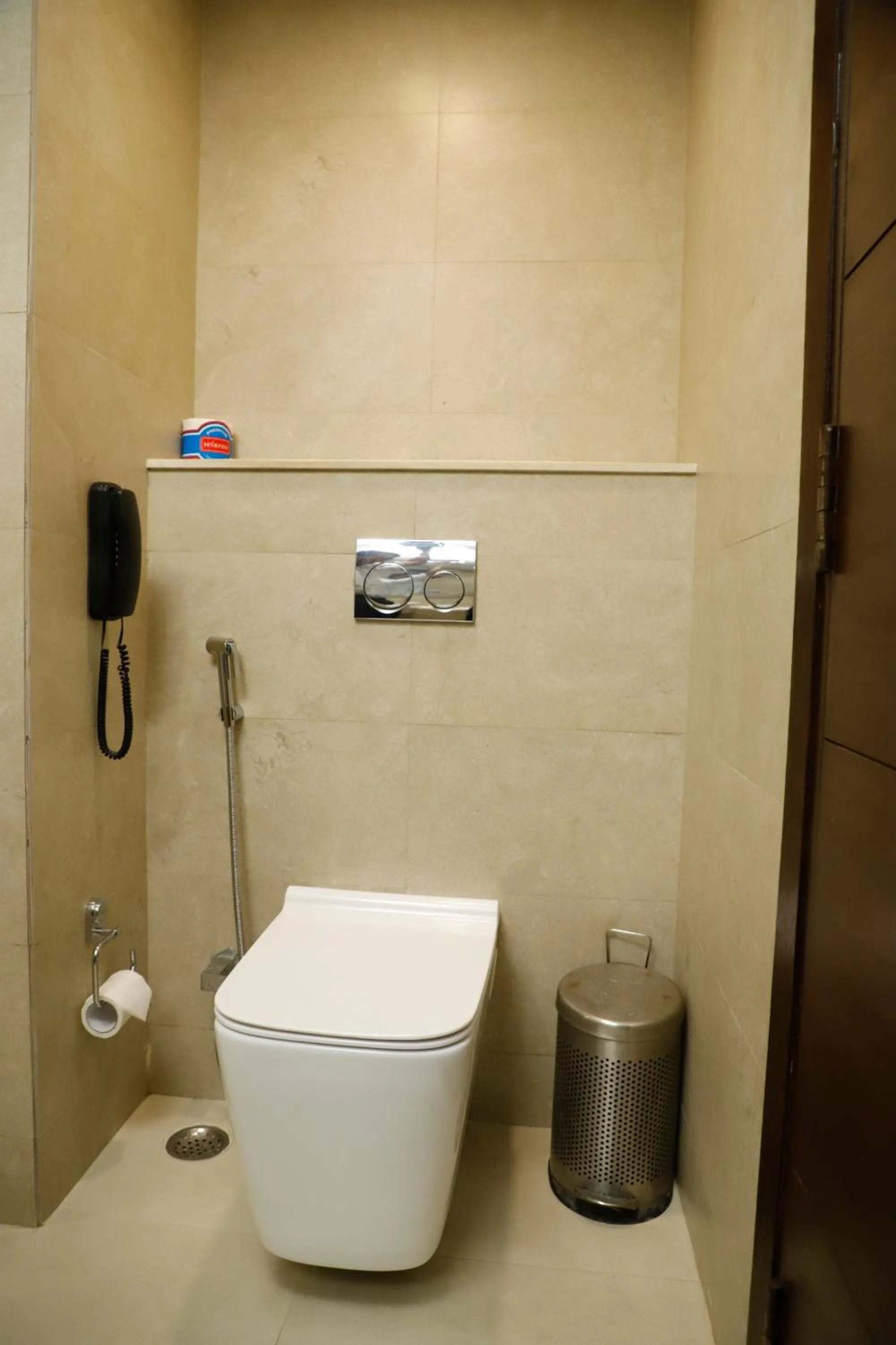 Toilet in Udman Hotel at 18km from IGI Airport, By Ferns N Petals, Chattarpur, Delhi