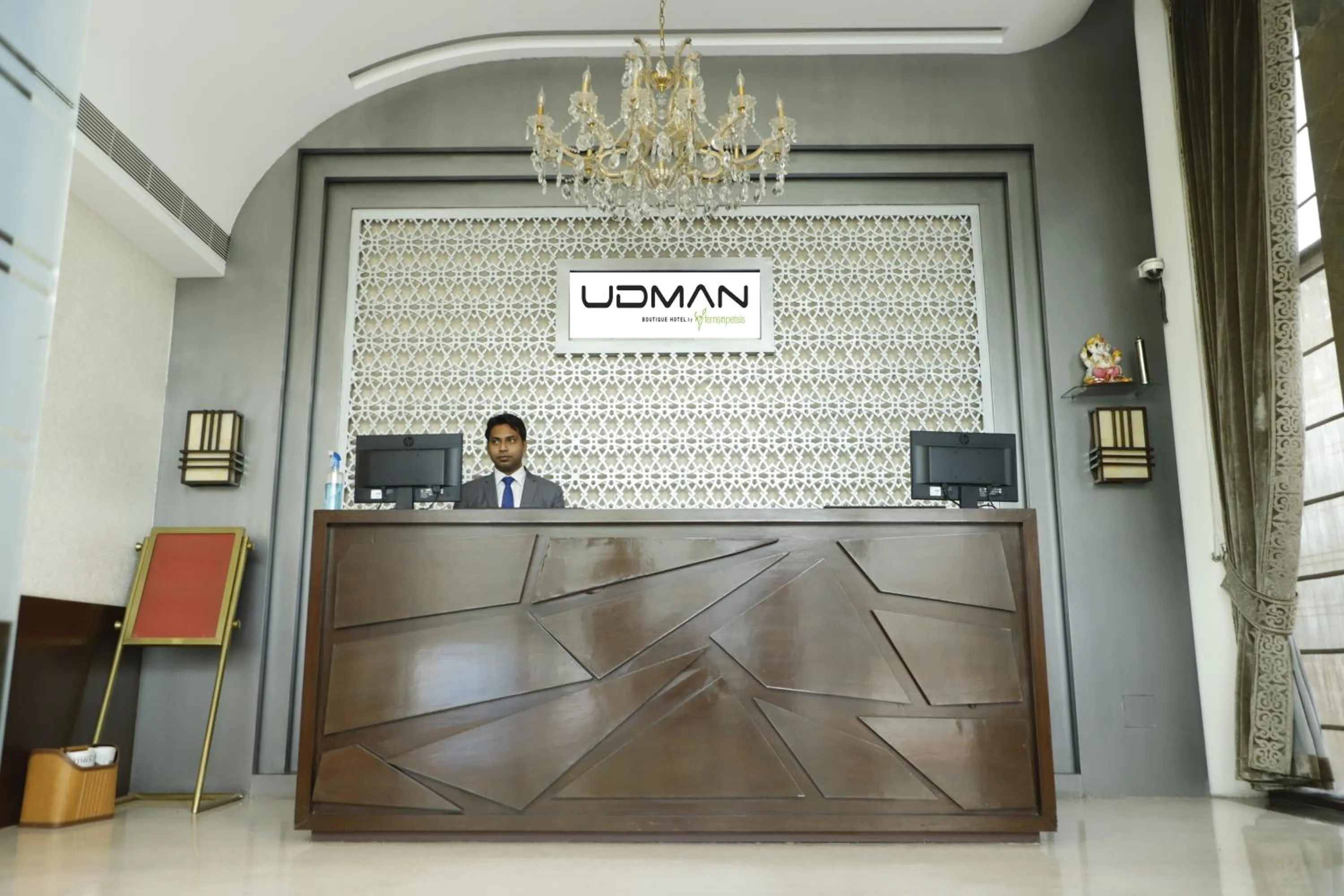 Lobby or reception in Udman Hotel at 18km from IGI Airport, By Ferns N Petals, Chattarpur, Delhi