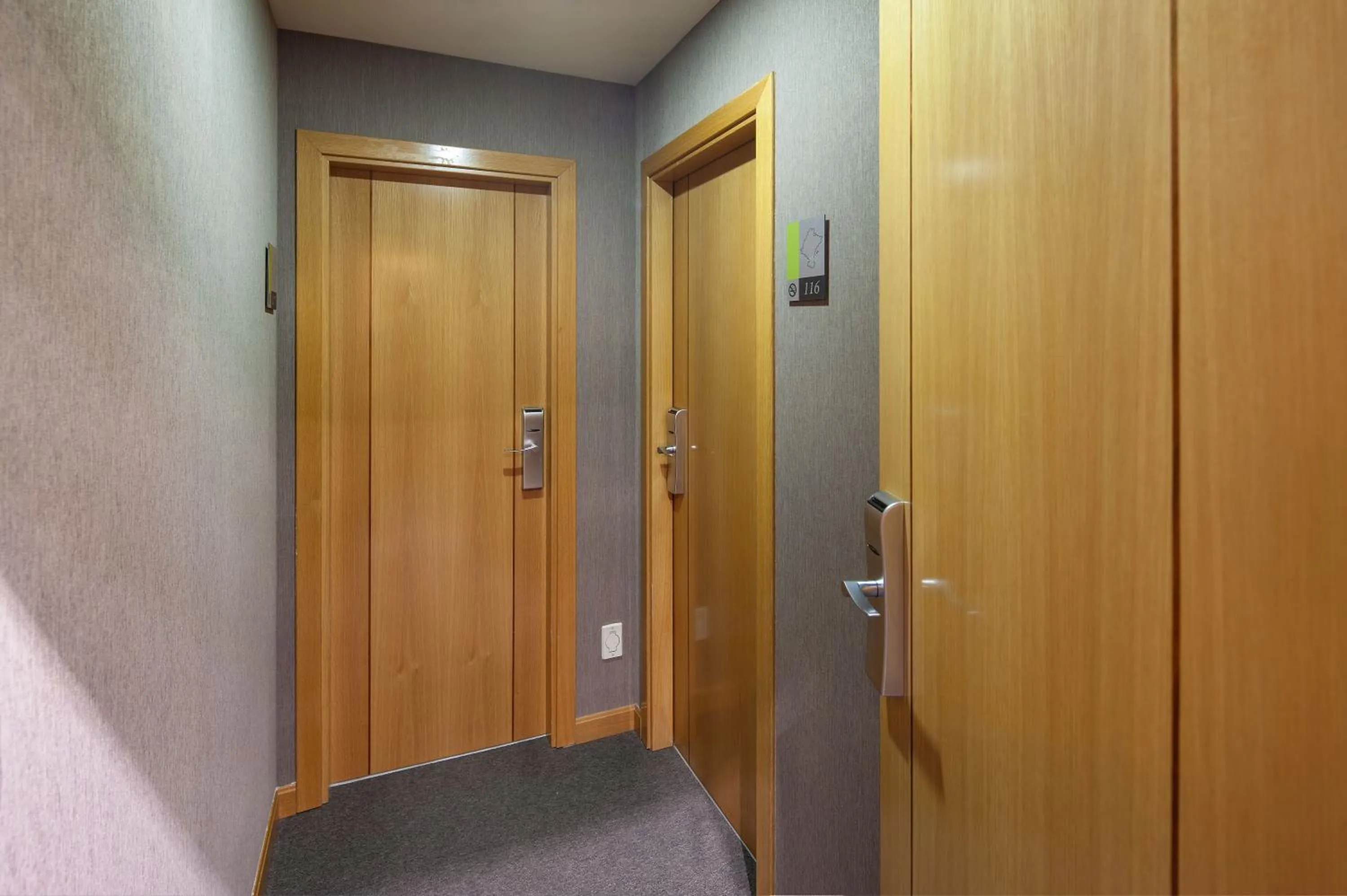 Decorative detail in ibis Styles Pamplona Noain