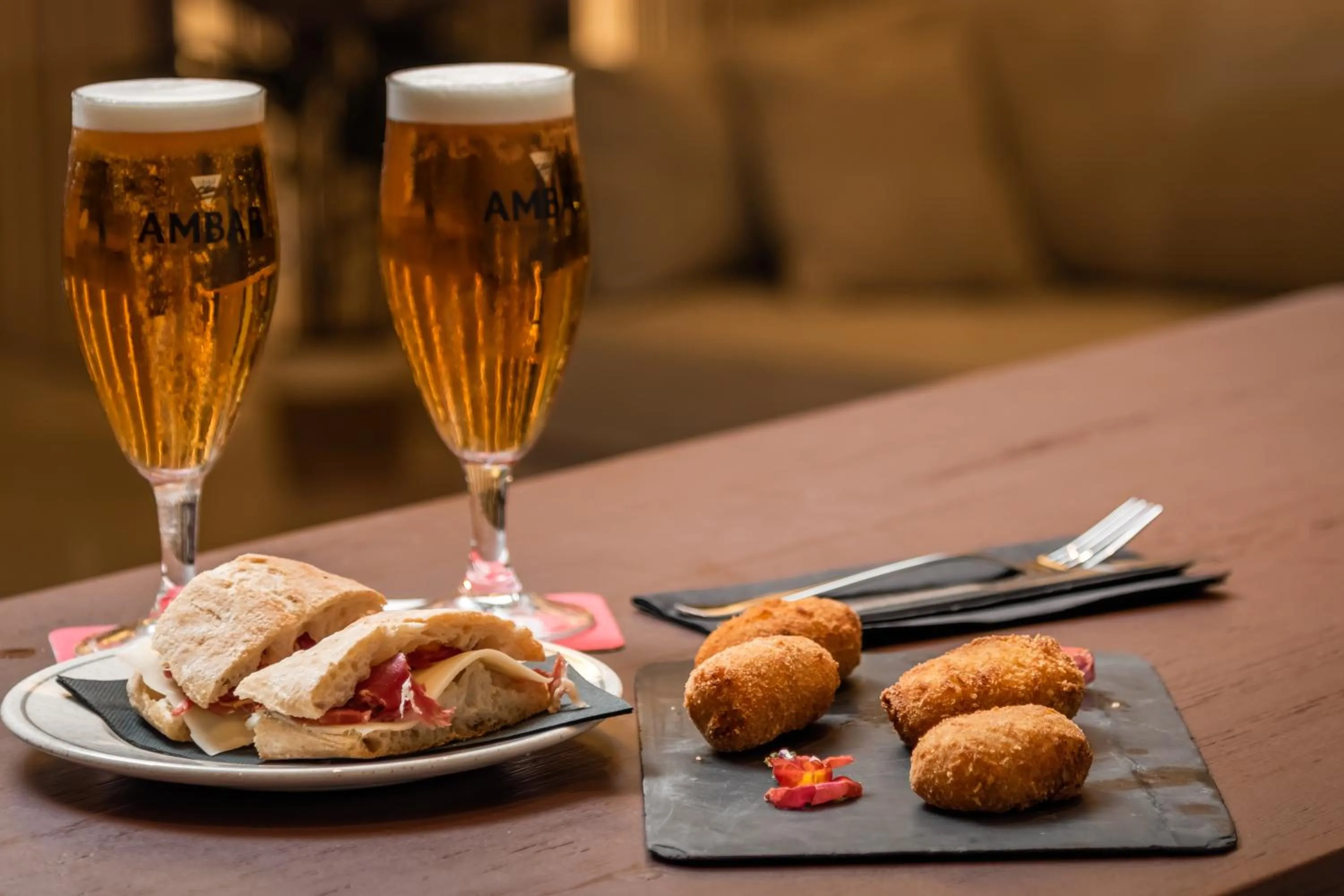 Lounge or bar in Hotel Don Jaime 54