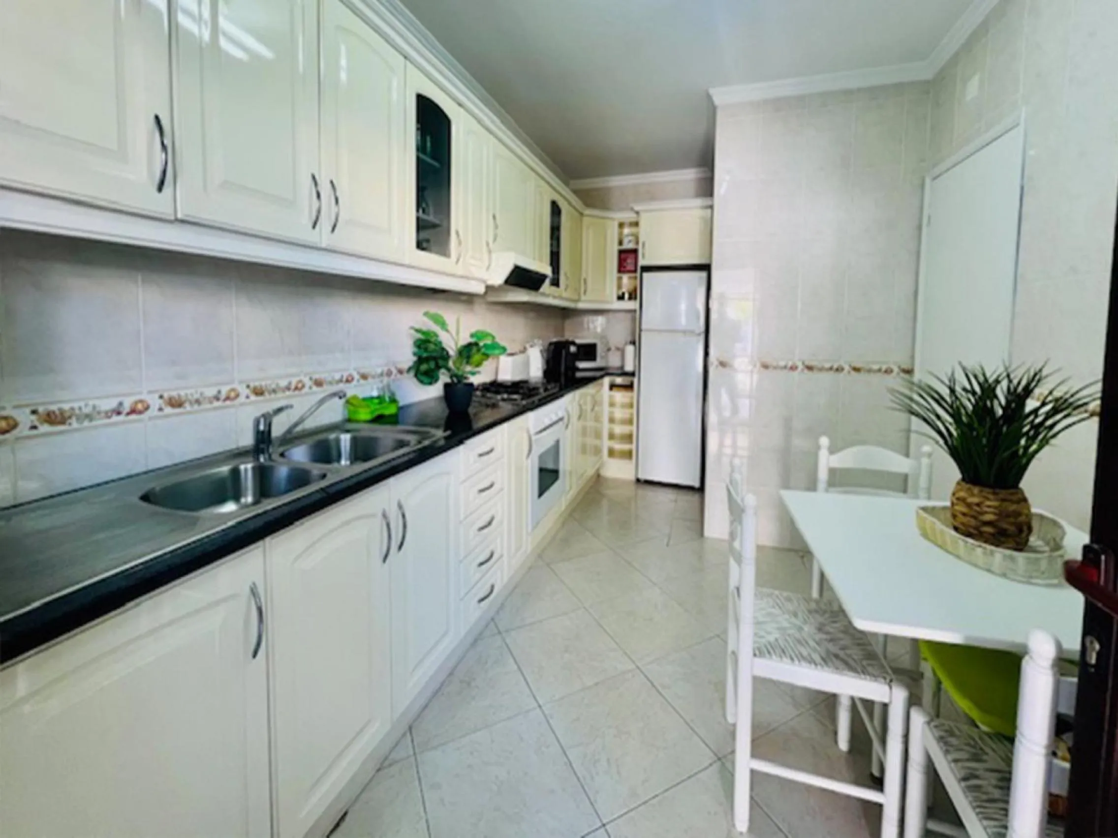 Kitchen or kitchenette in Akivillas Albufeira Relax