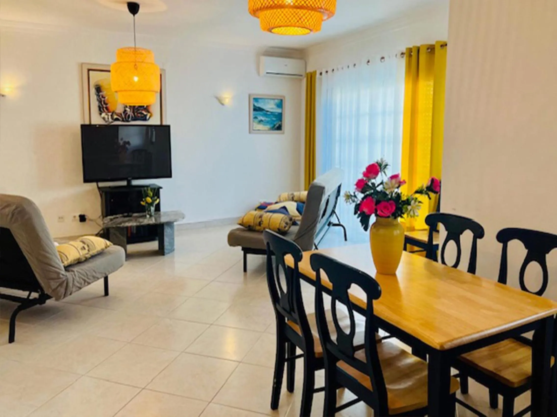 Communal lounge/ TV room in Akivillas Albufeira Relax