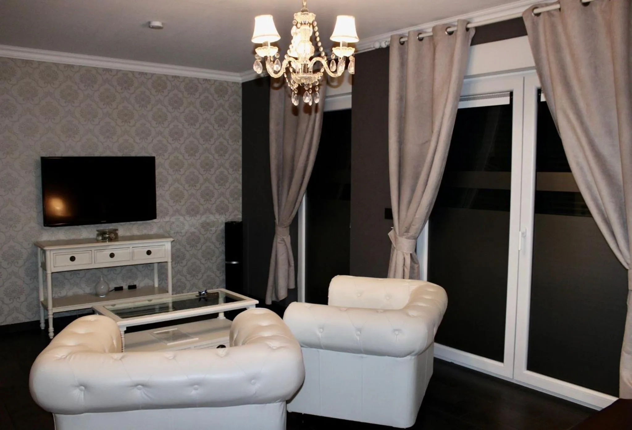 V E R O N E - Rooms & Suites - Liège - Rocourt