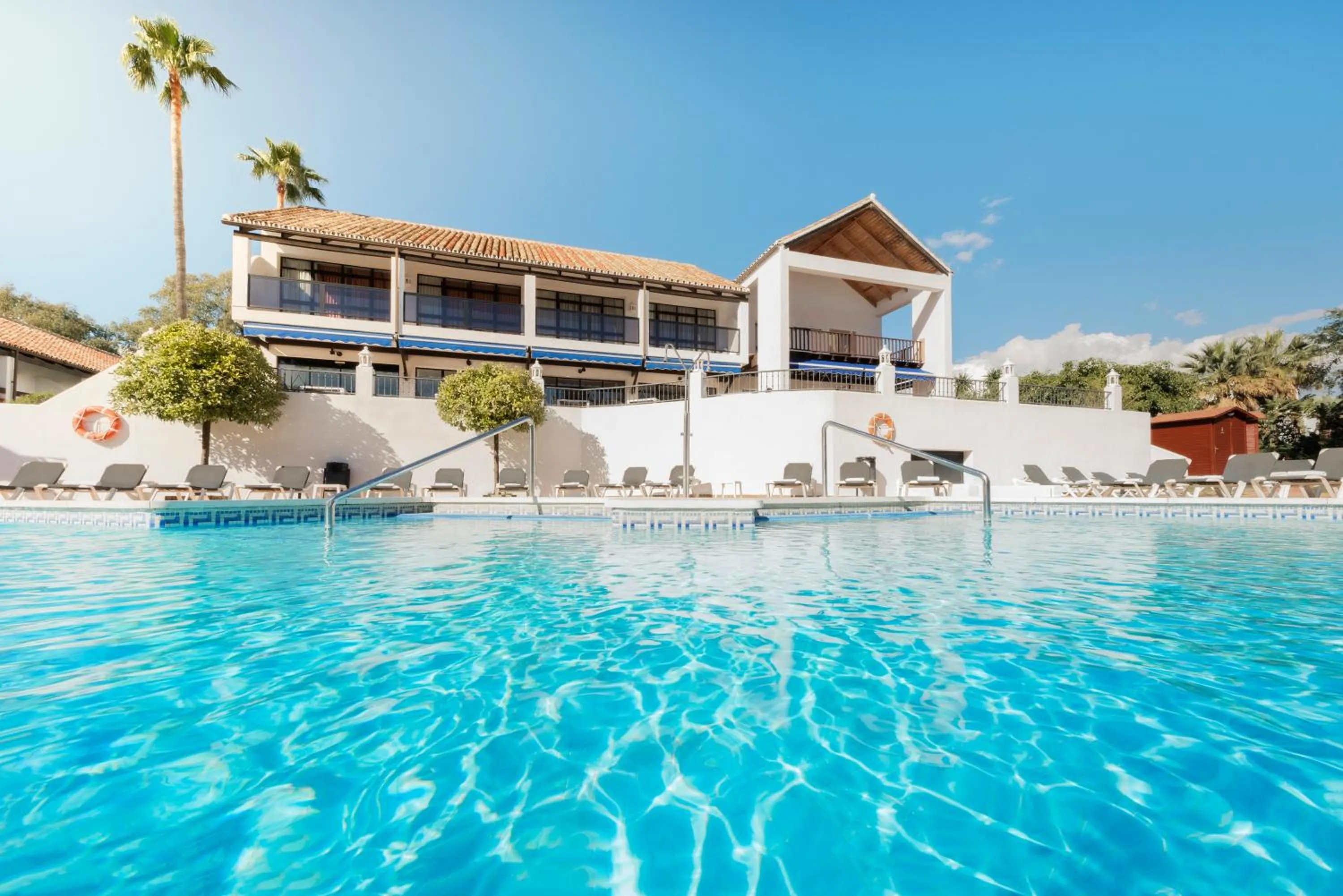 Pool view in Ona Diana Park