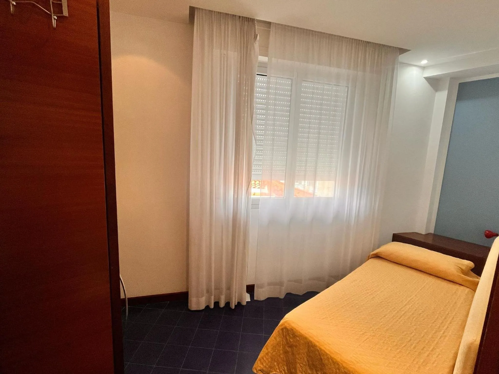 Bed in Residence Adriatico