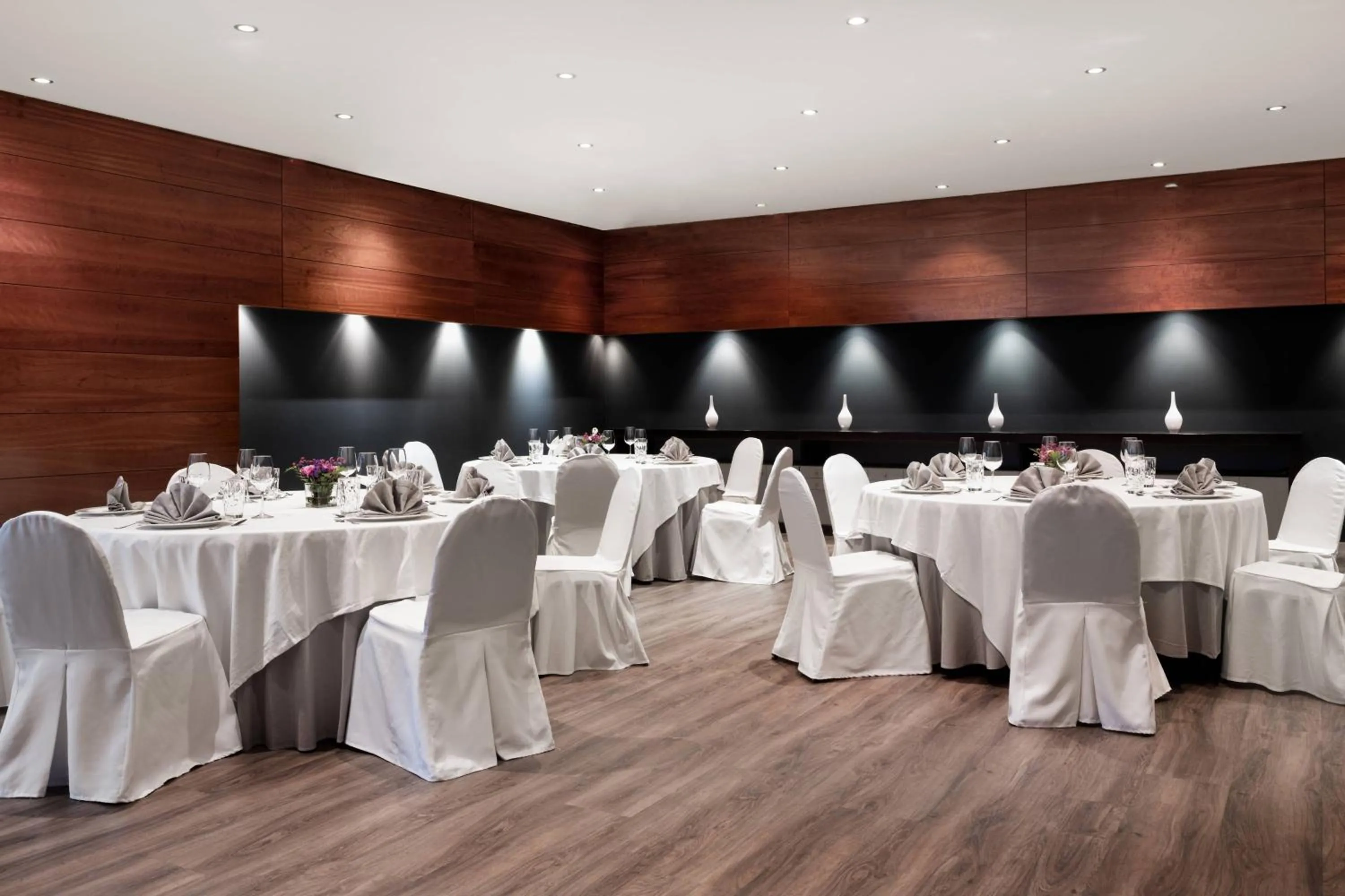 Lobby or reception in AC Hotel A Coruña by Marriott