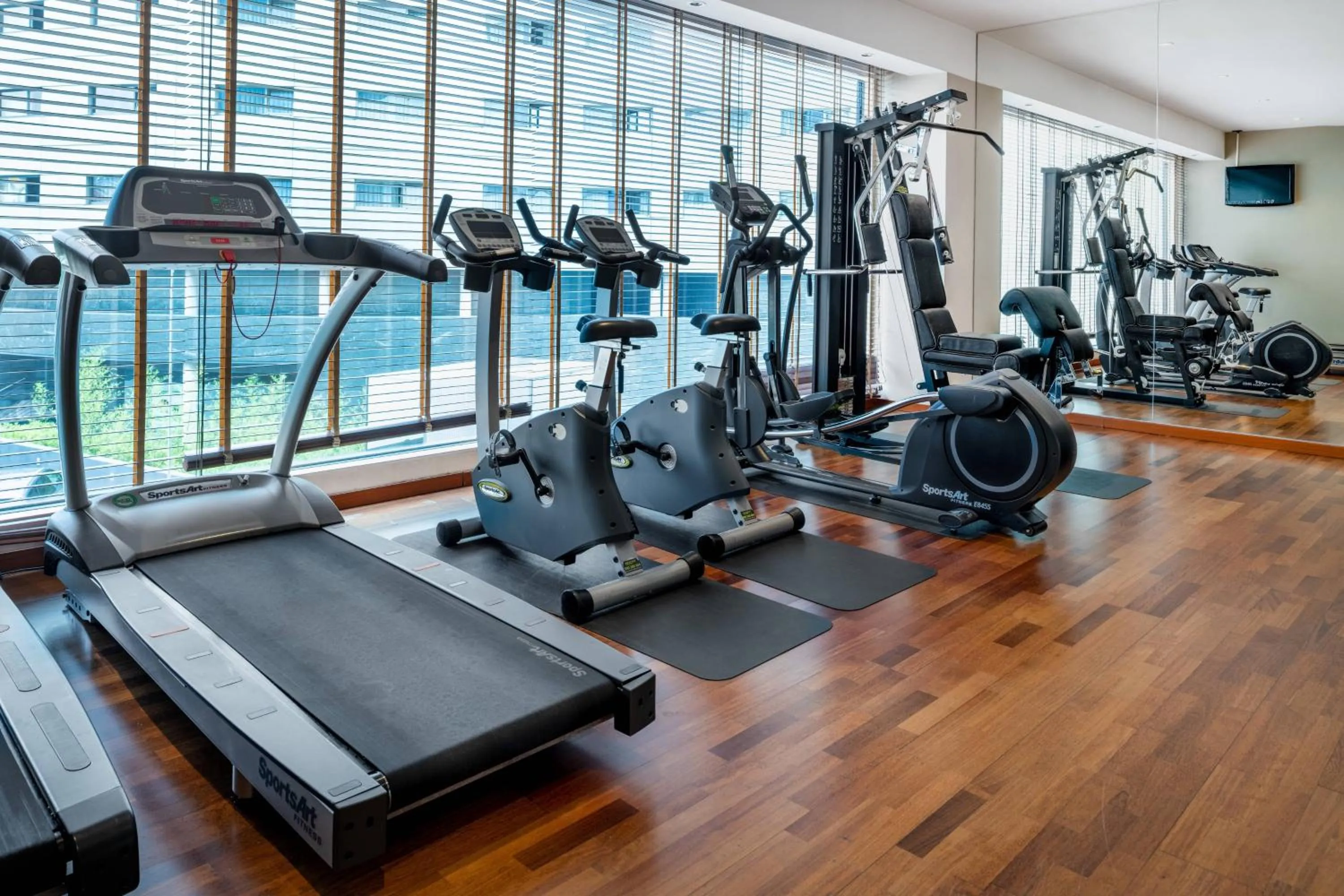Fitness centre/facilities in AC Hotel A Coruña by Marriott