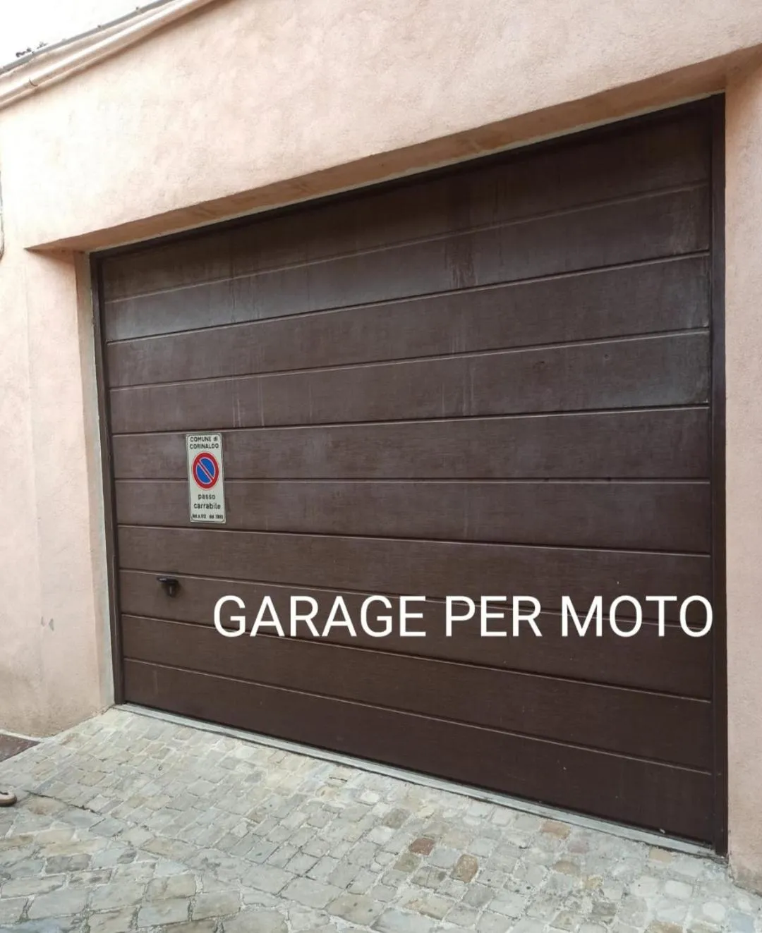 Palazzo Boscareto - suites di charme in centro storico - garage moto, box bici