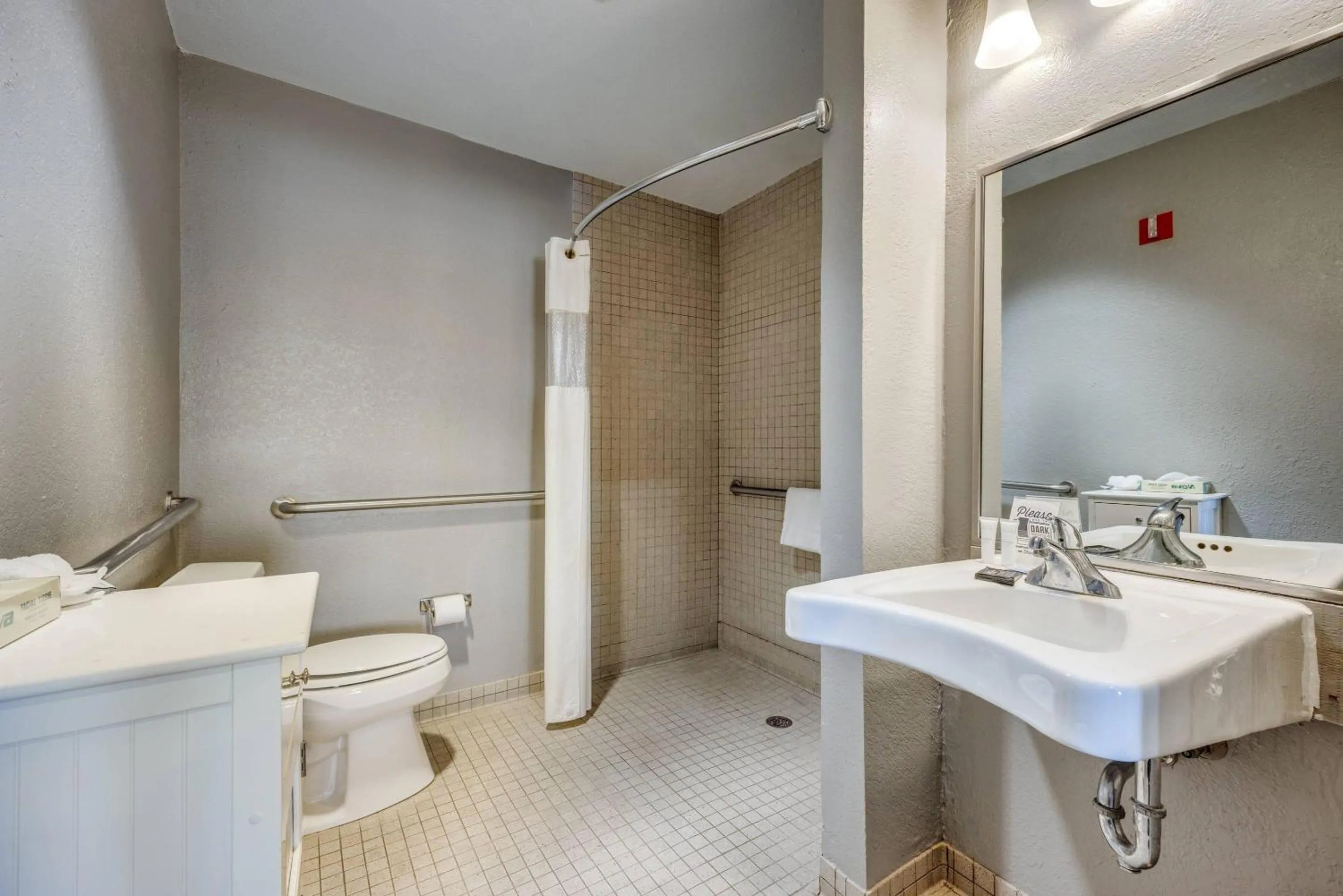 Bedroom in Tanglewood Resort on Lake Texoma, an Ascend Collection Resort