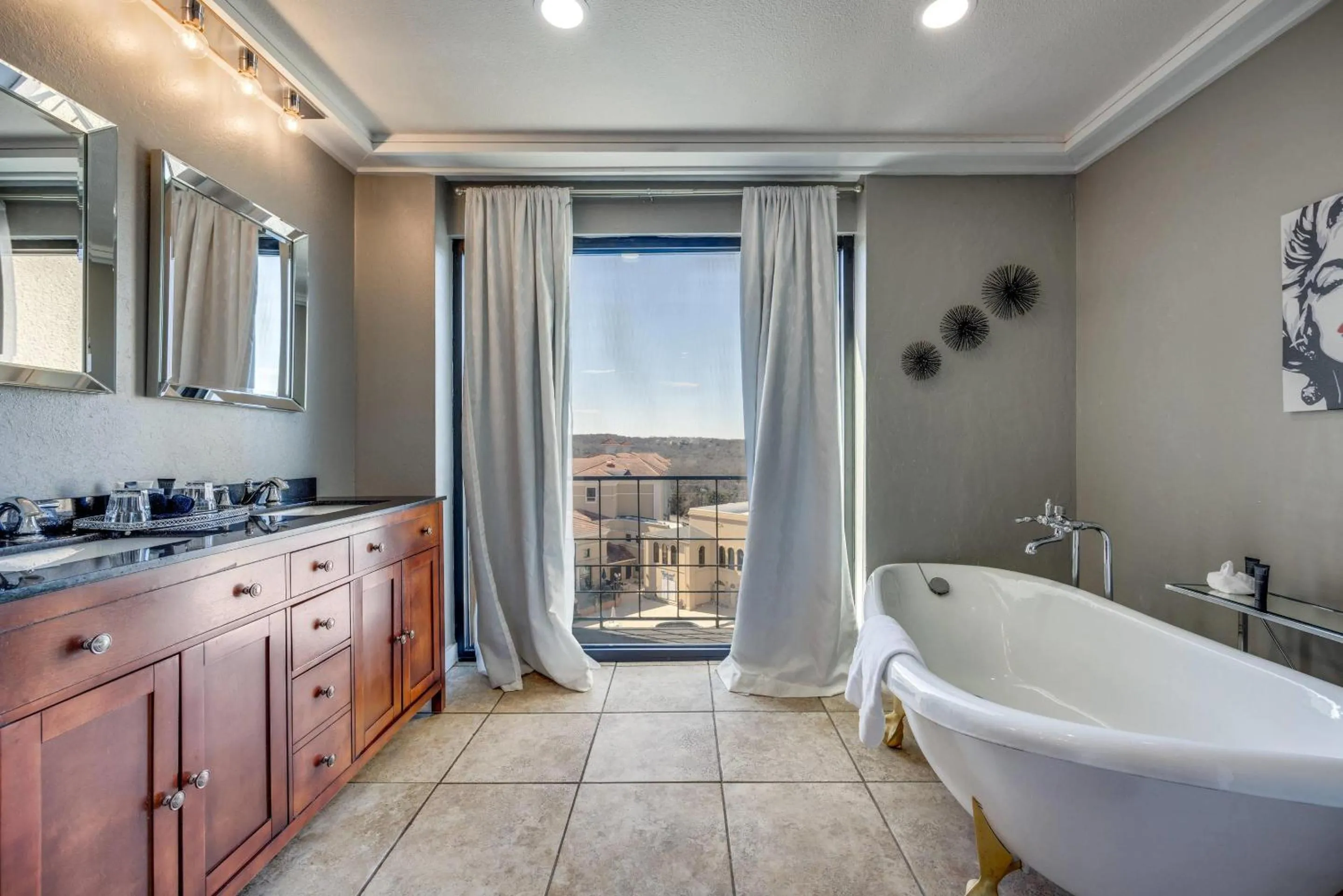 Bedroom in Tanglewood Resort on Lake Texoma, an Ascend Collection Resort