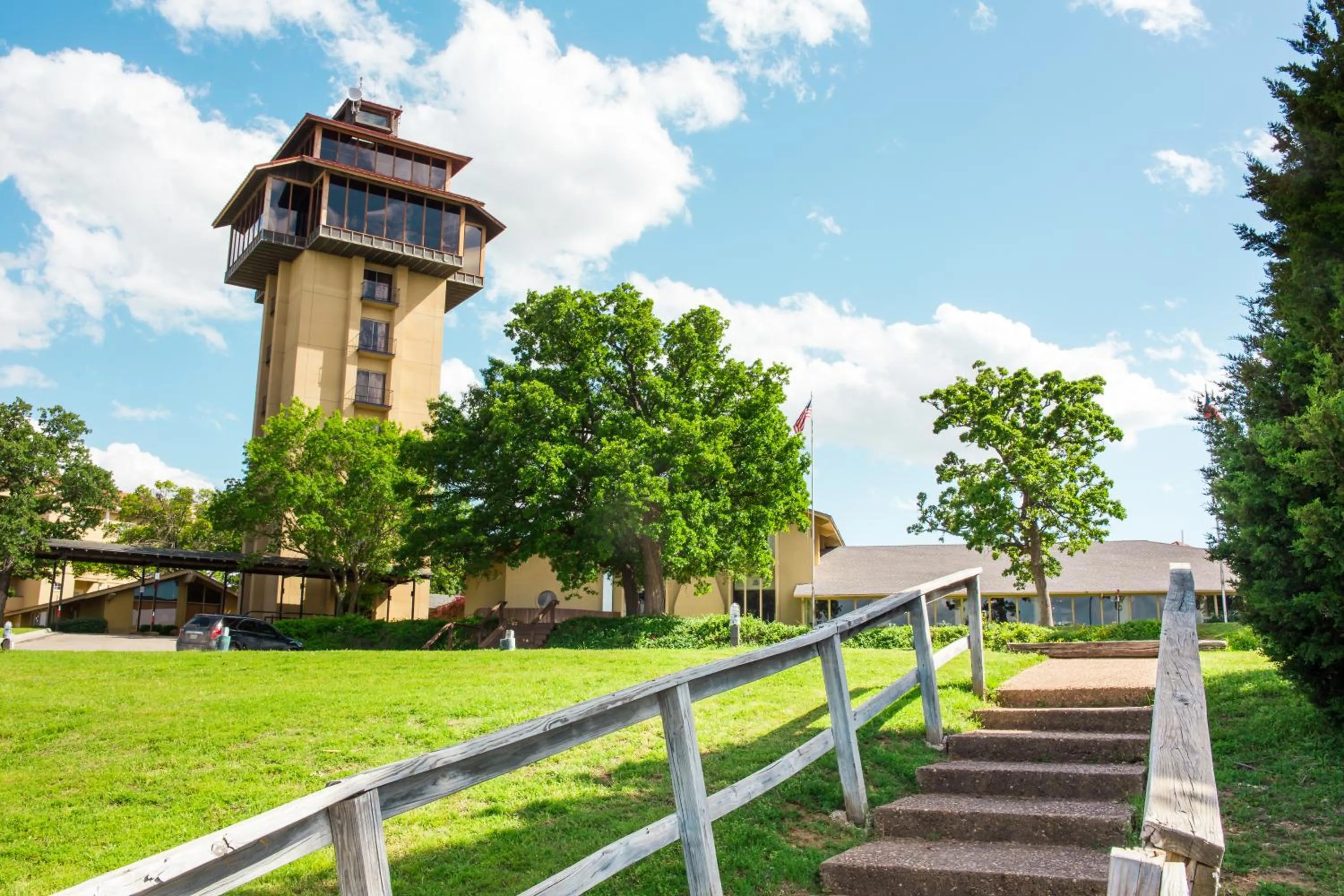 Property building in Tanglewood Resort on Lake Texoma, an Ascend Collection Resort