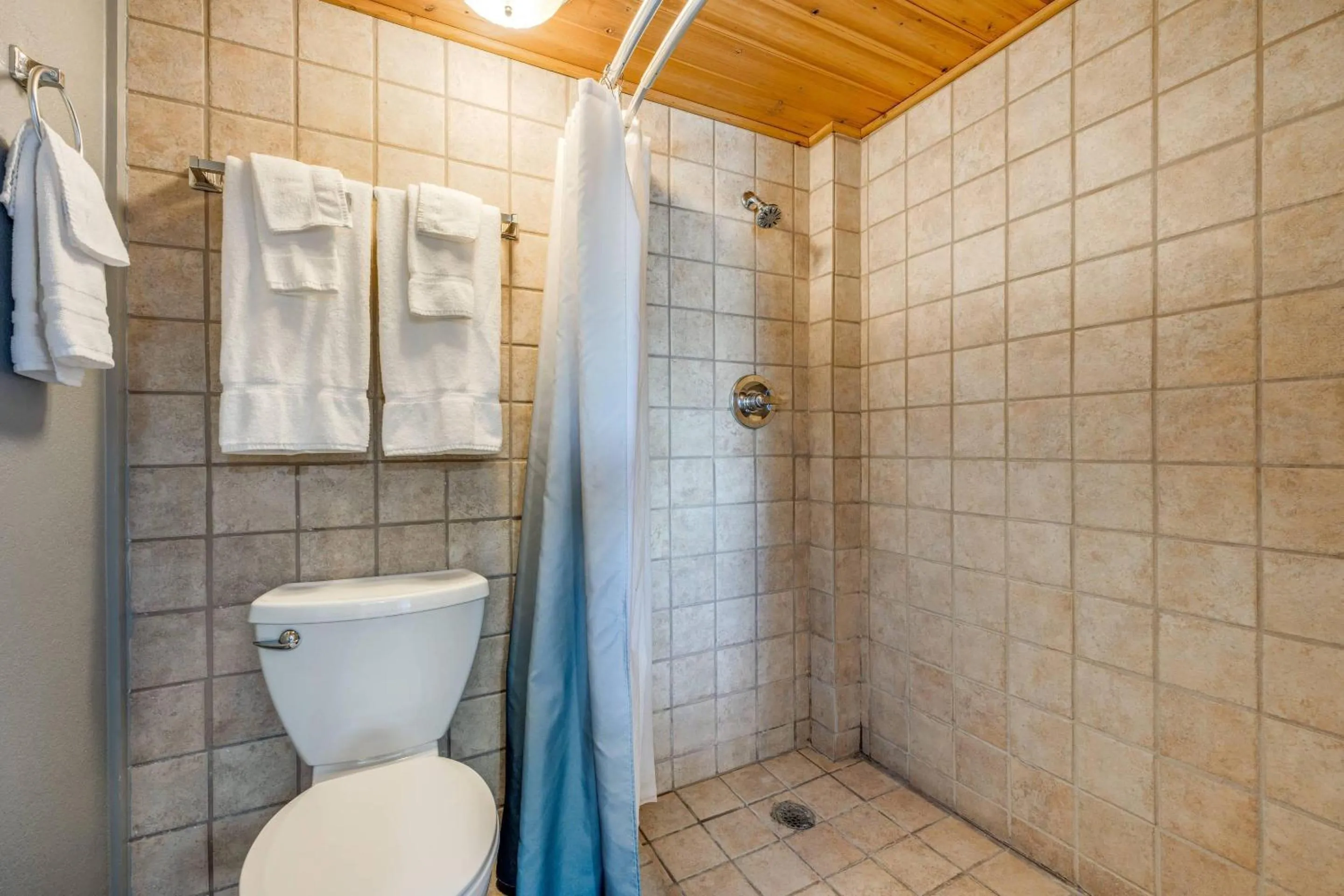 Bedroom in Tanglewood Resort on Lake Texoma, an Ascend Collection Resort