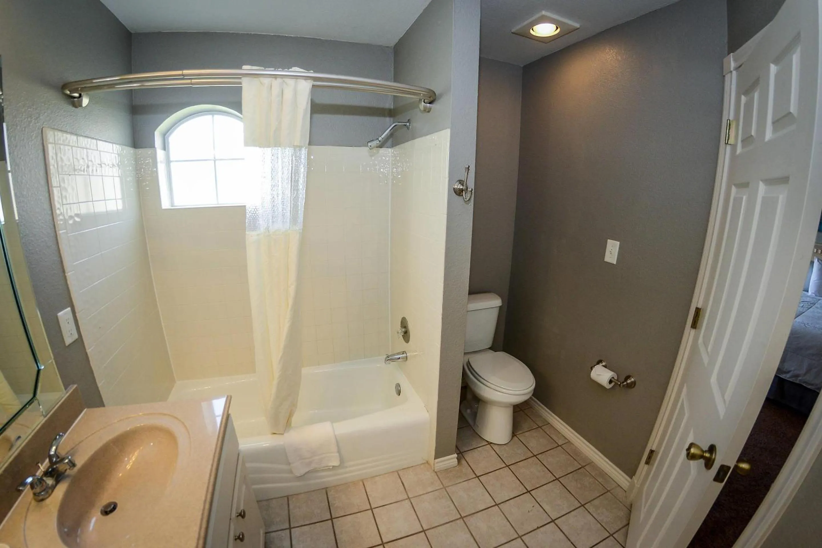 Bedroom in Tanglewood Resort on Lake Texoma, an Ascend Collection Resort