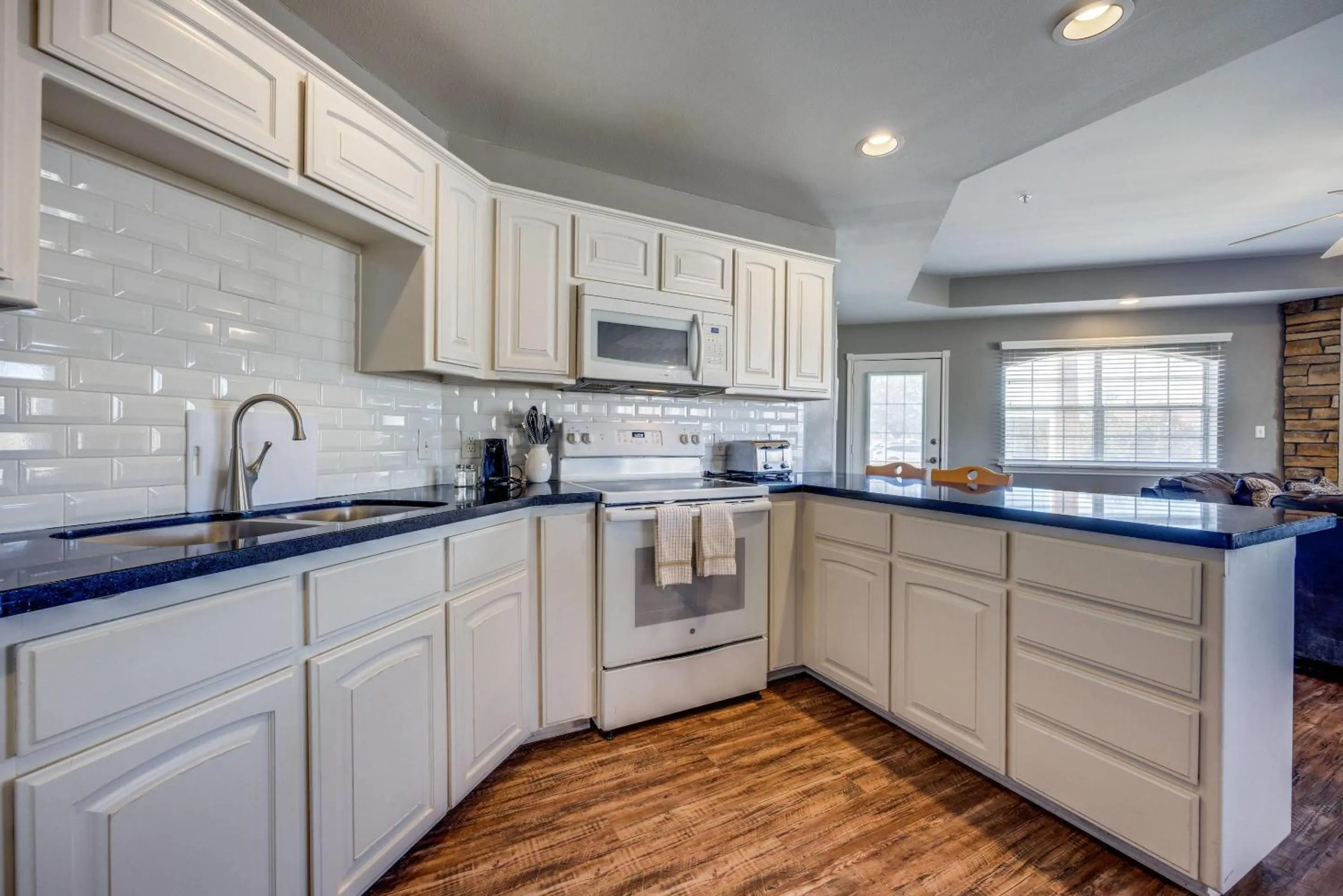 Bedroom in Tanglewood Resort on Lake Texoma, an Ascend Collection Resort