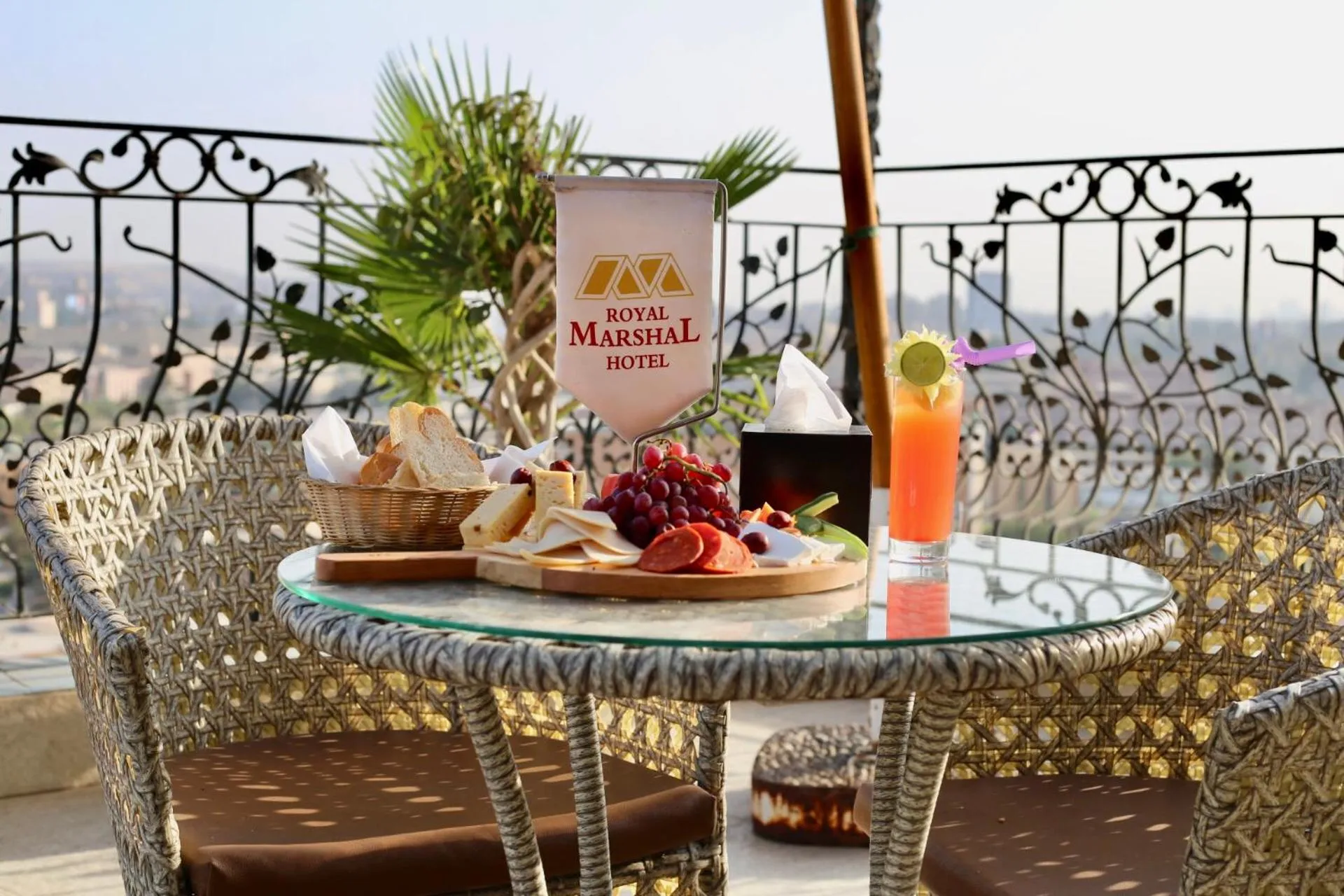 Food and drinks in Hotel Royal Marshal