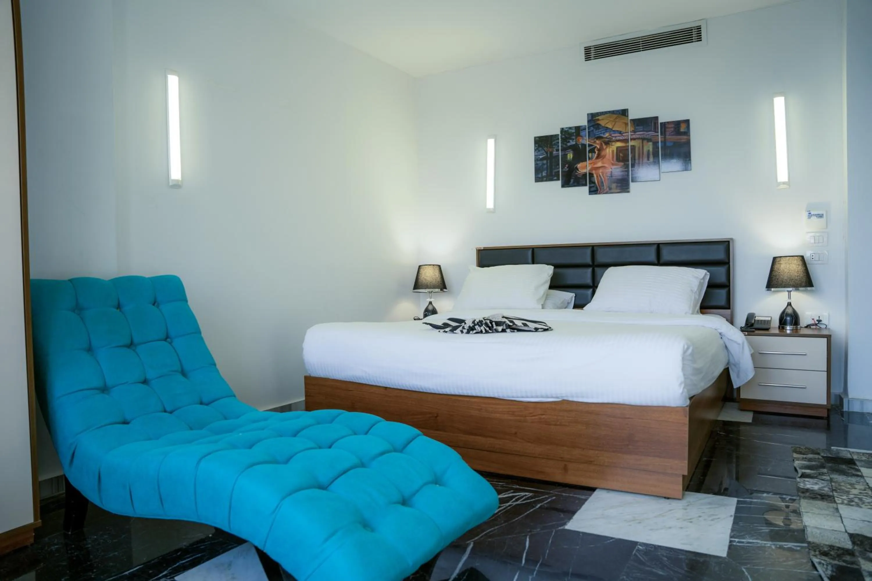 Bedroom, Bed in Hotel Royal Marshal