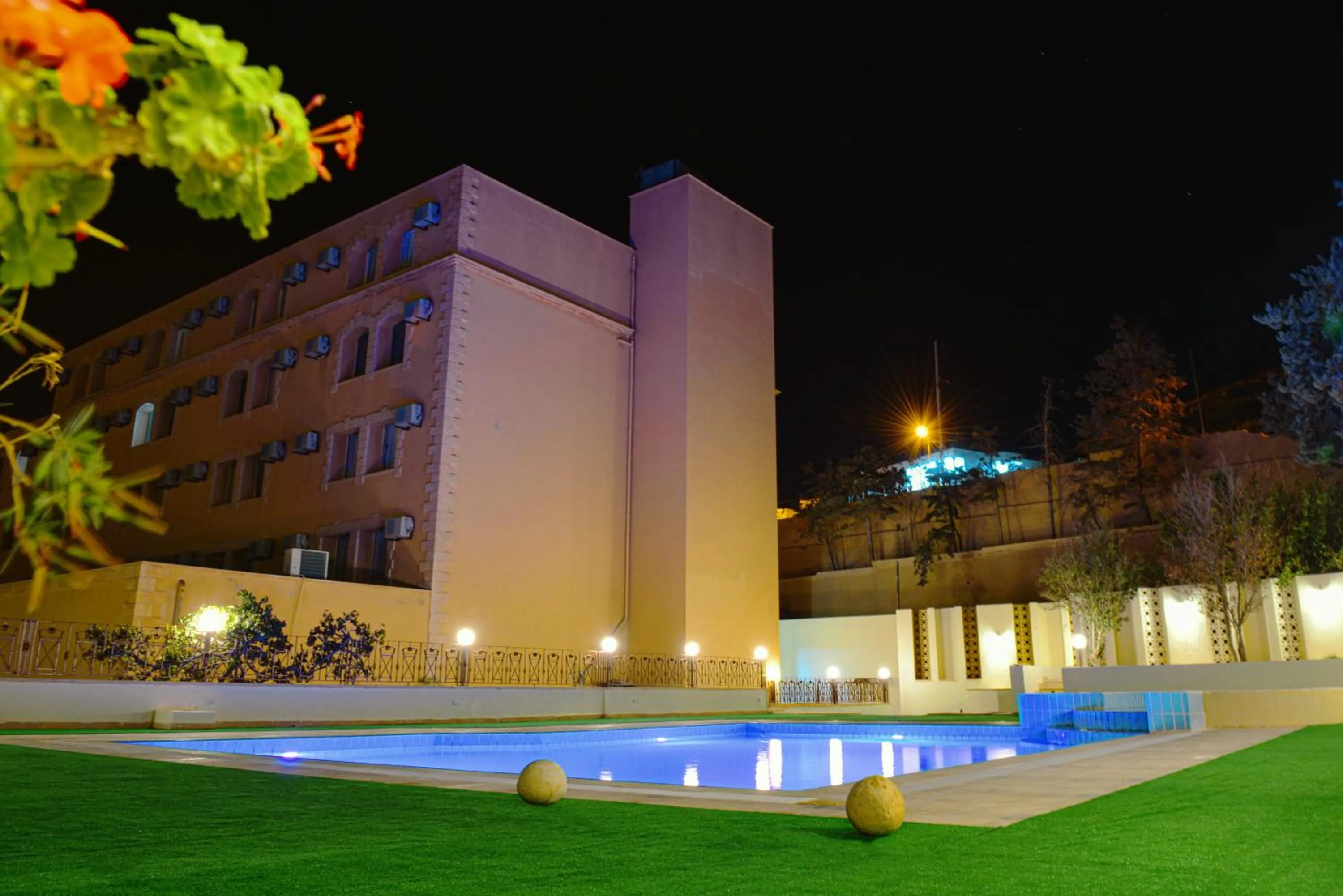 Swimming pool in Petra Castle Hotel