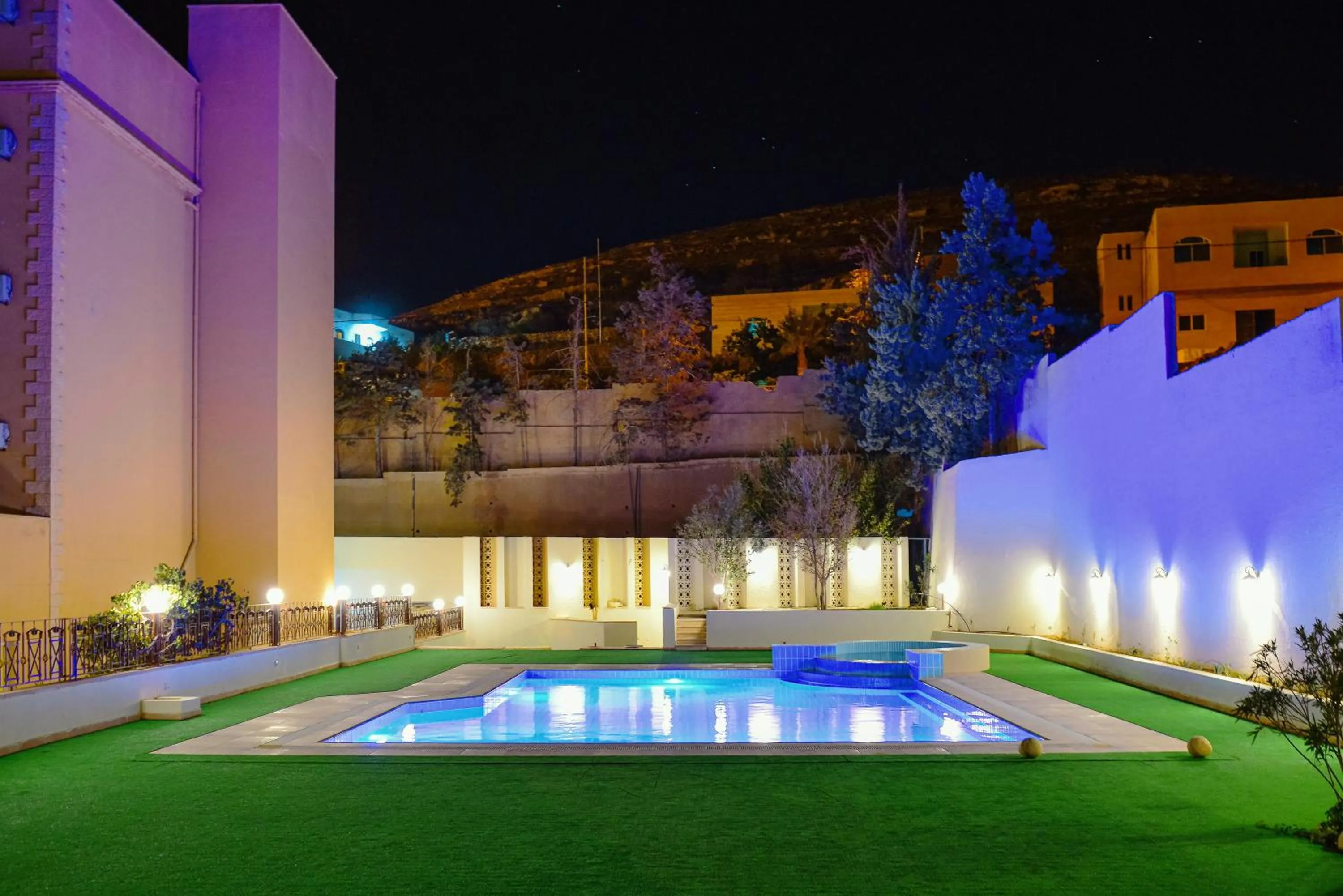 Swimming pool in Petra Castle Hotel