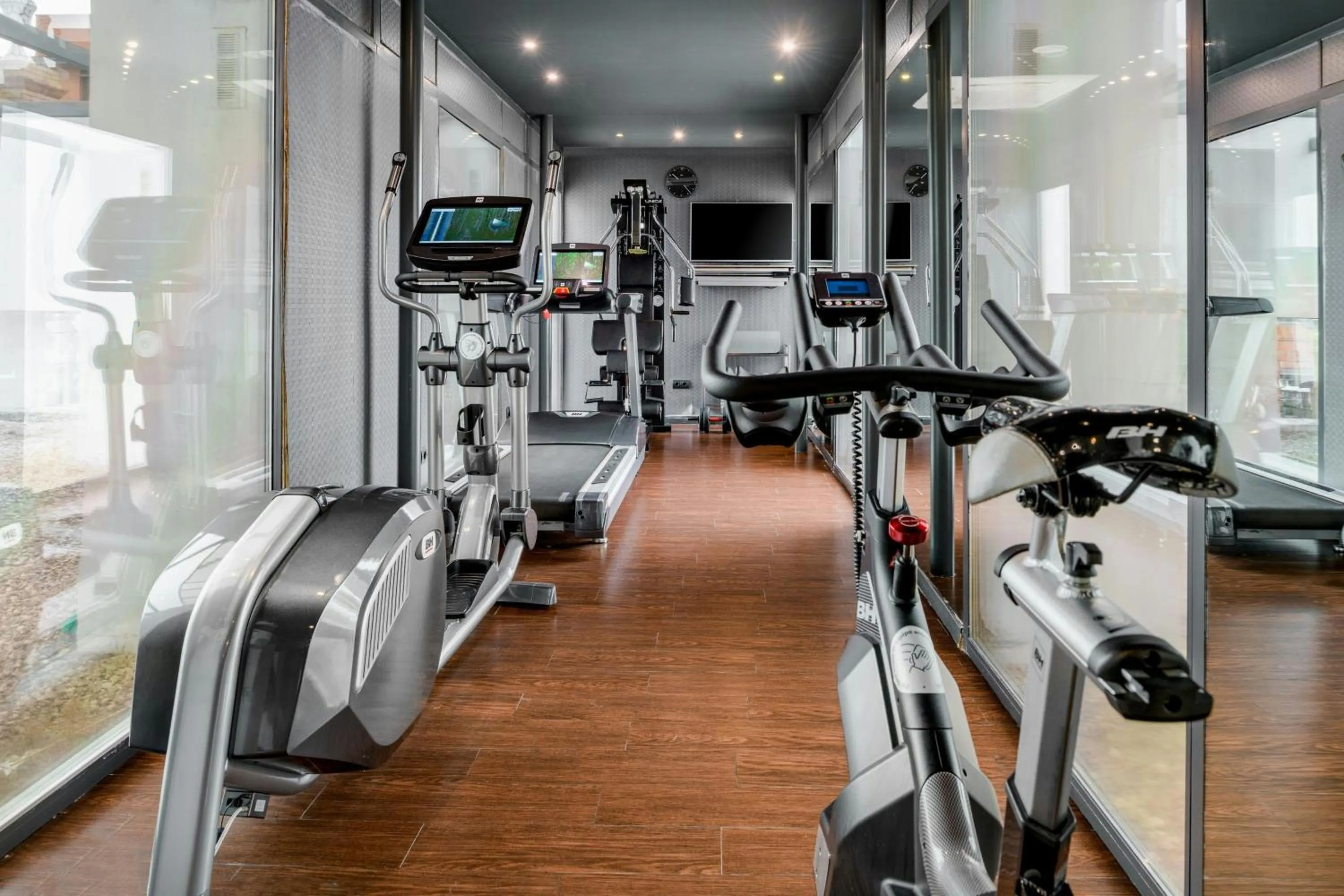 Fitness centre/facilities in AC Hotel Ciudad de Sevilla by Marriott