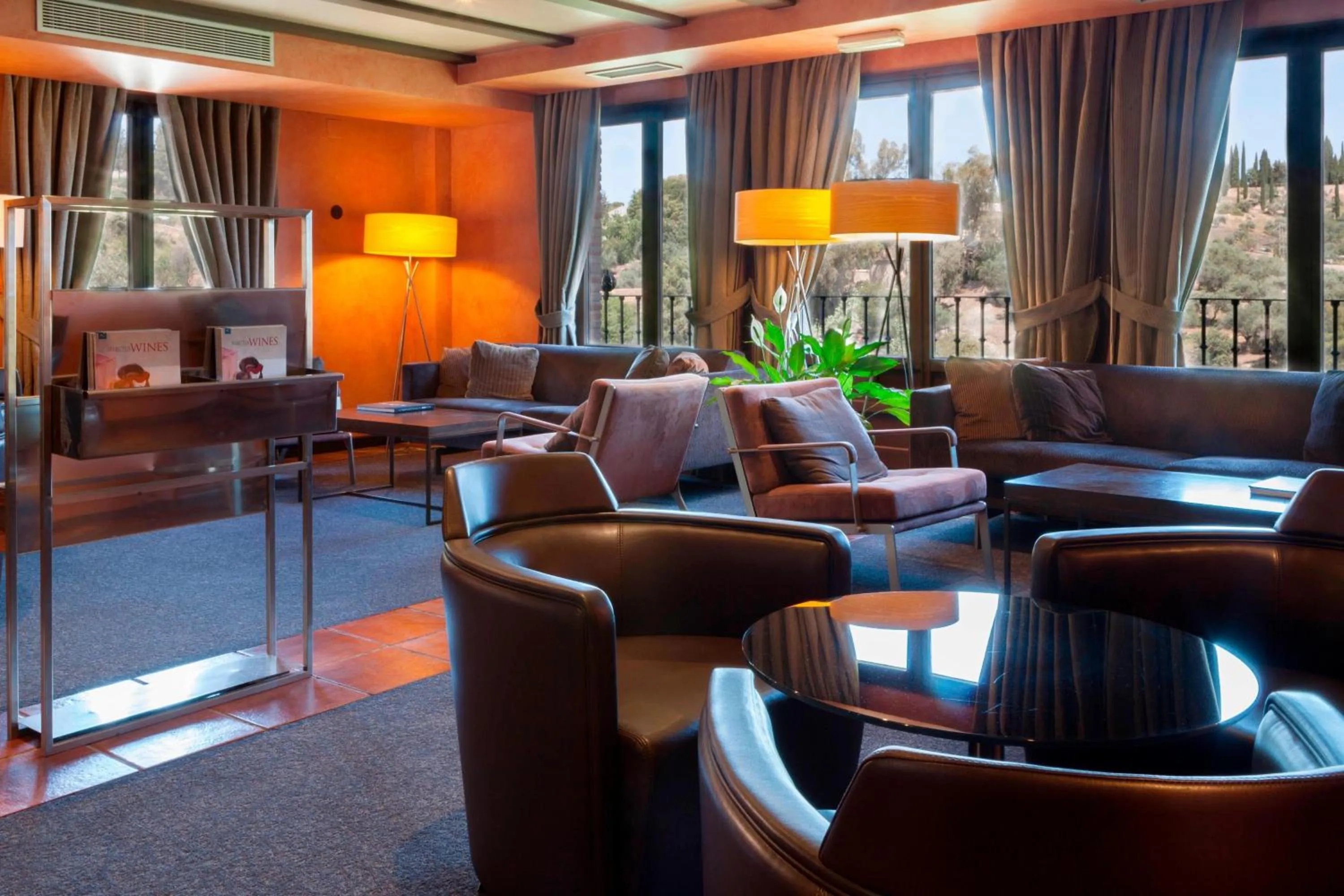 Lounge or bar in AC Hotel Ciudad de Toledo by Marriott