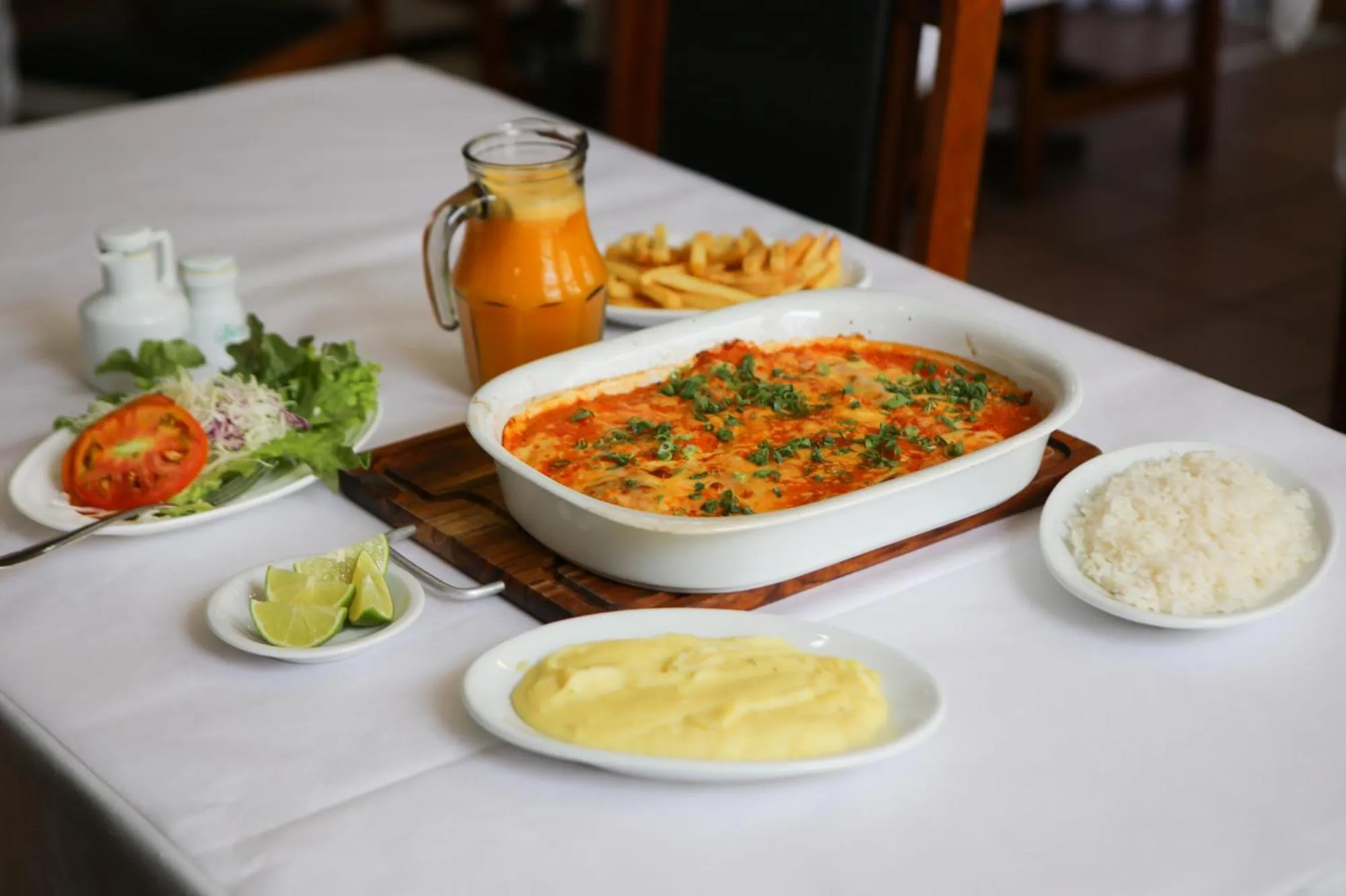 Lunch in Hara Palace Hotel