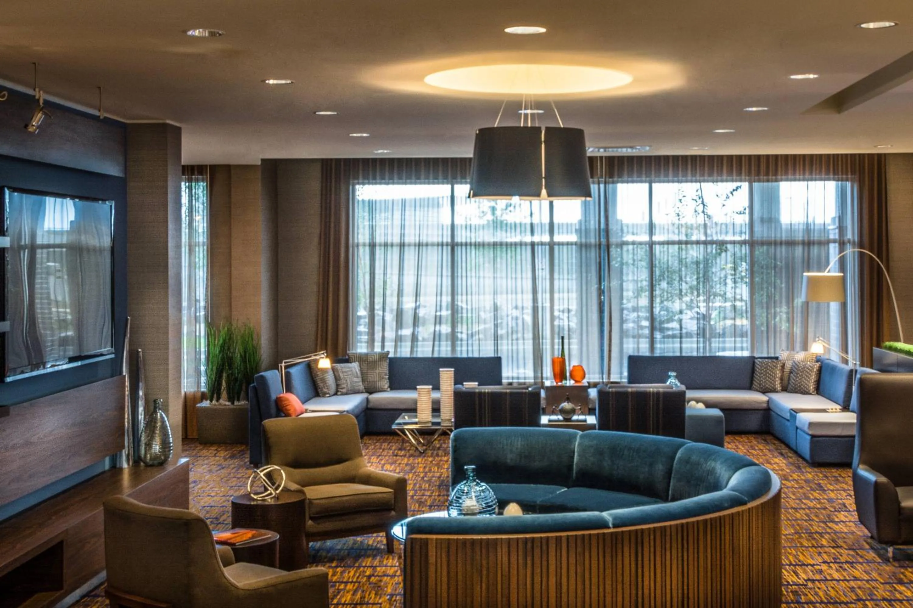 Lobby or reception in Courtyard by Marriott Winnipeg Airport