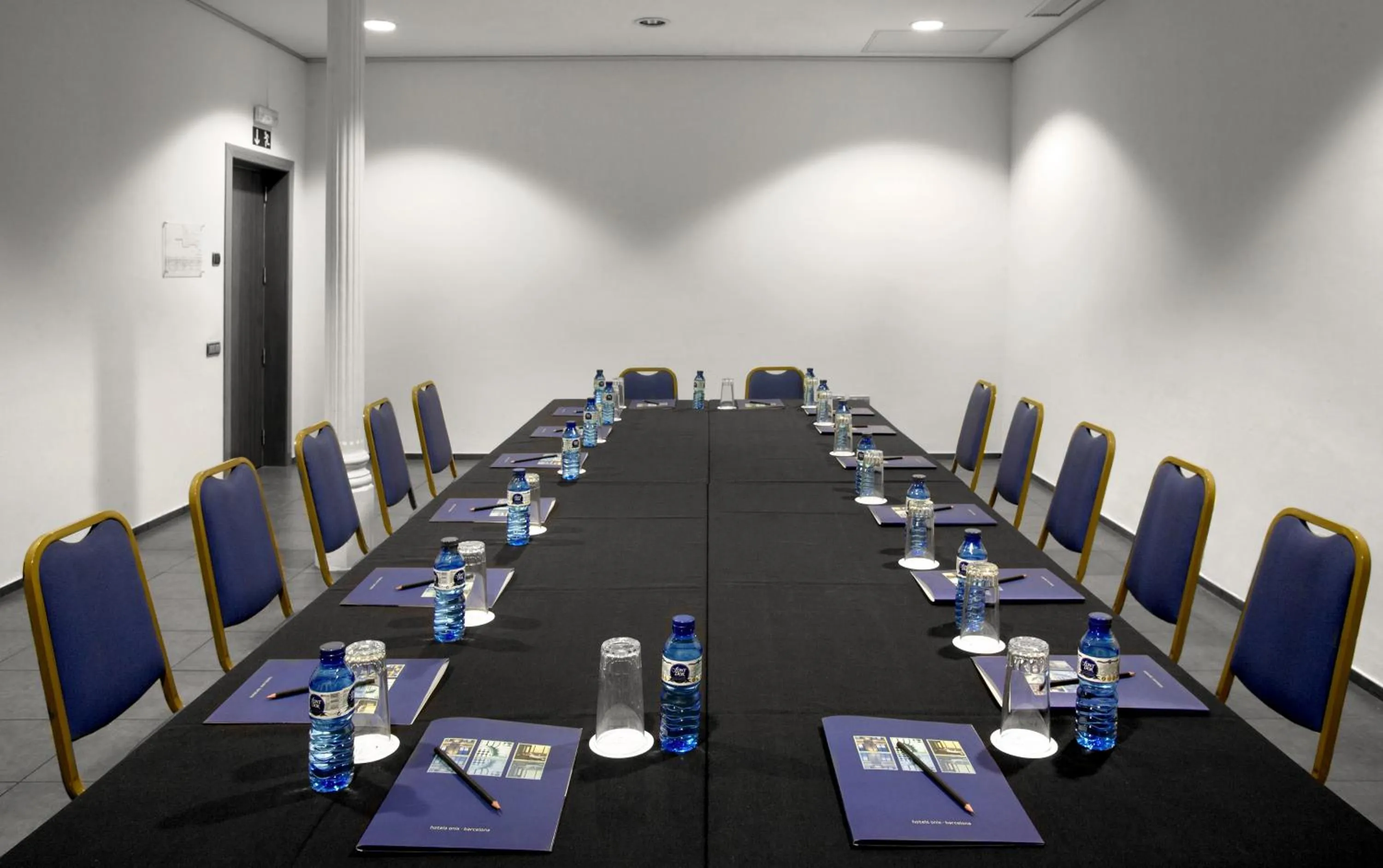 Business facilities in Onix Rambla