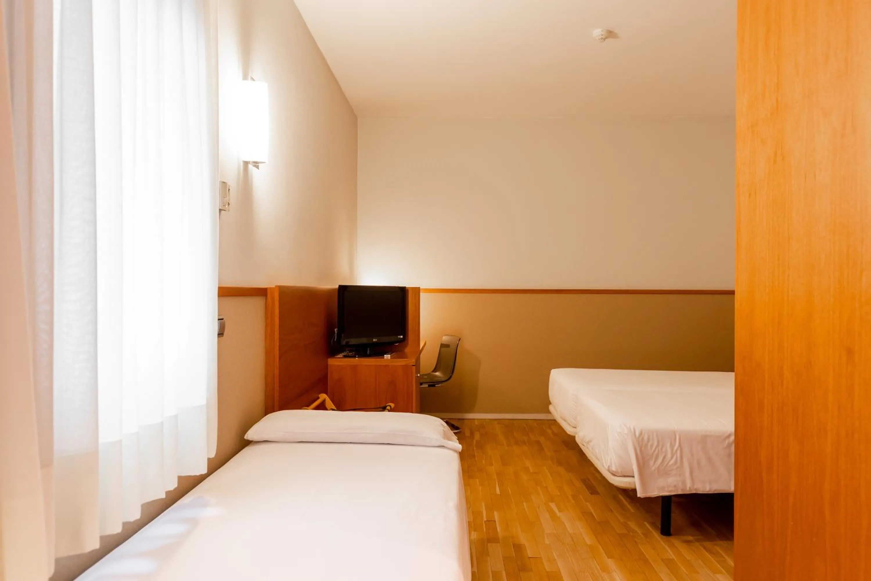 TV and multimedia, Bed in Onix Rambla