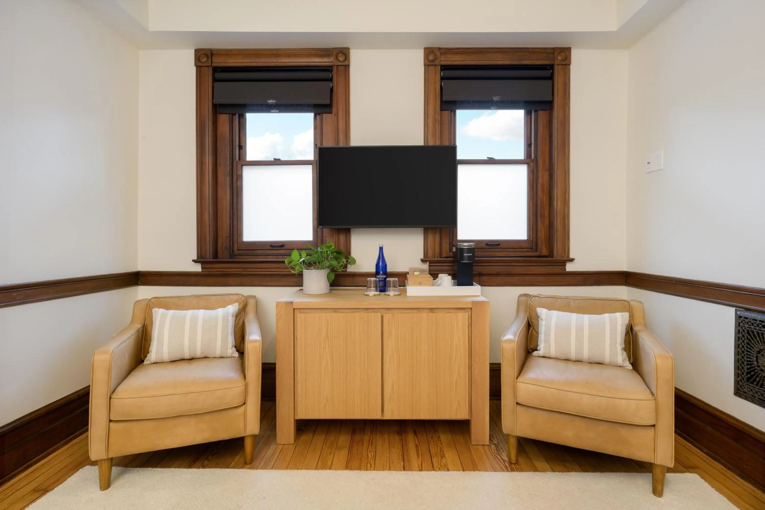 Seating area in Wilbur Mansion