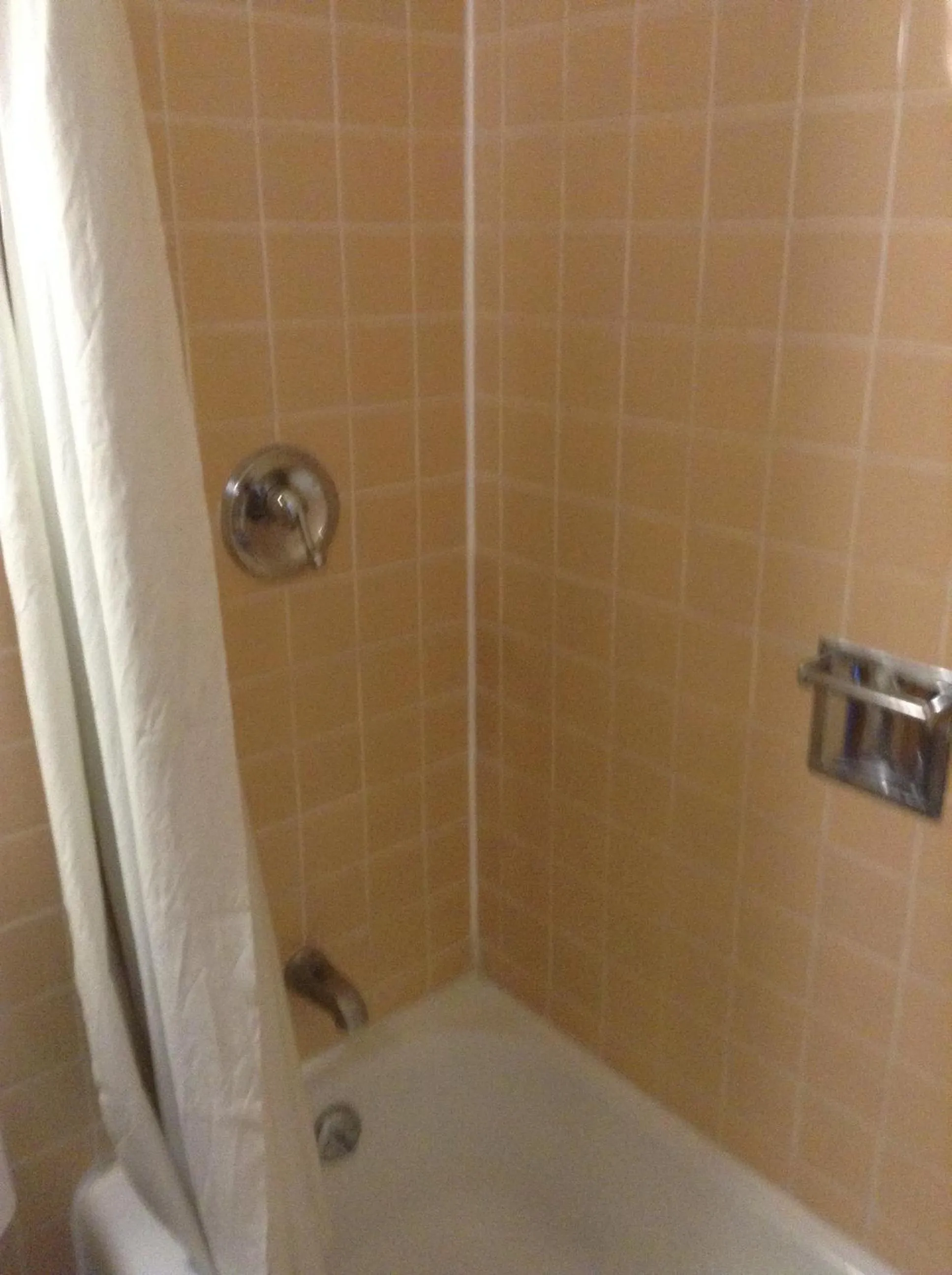 Bathroom in Colonial Inn