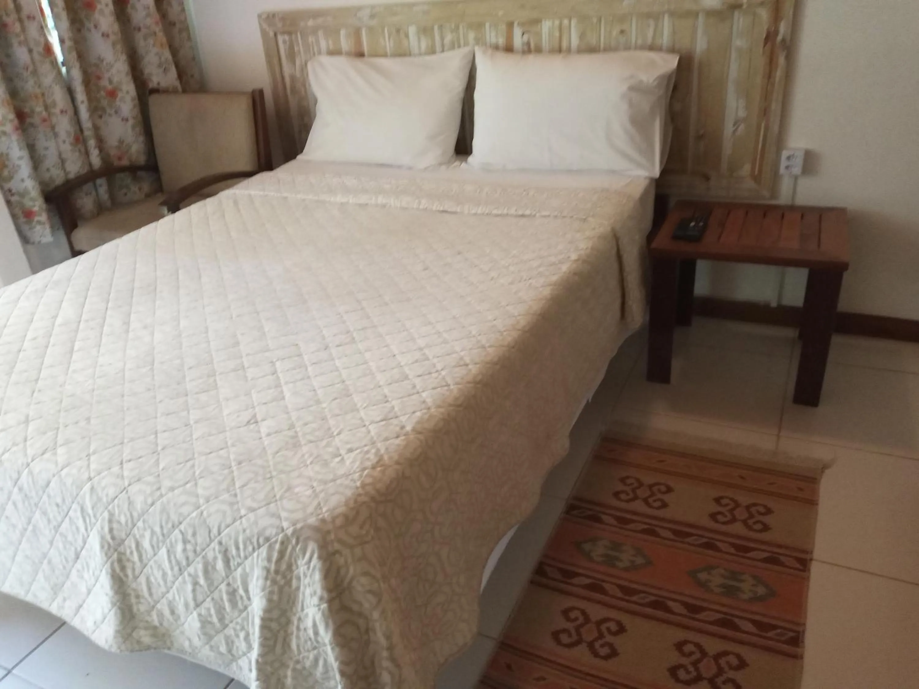 Photo of the whole room, Bed in Pitanga Ilha Grande